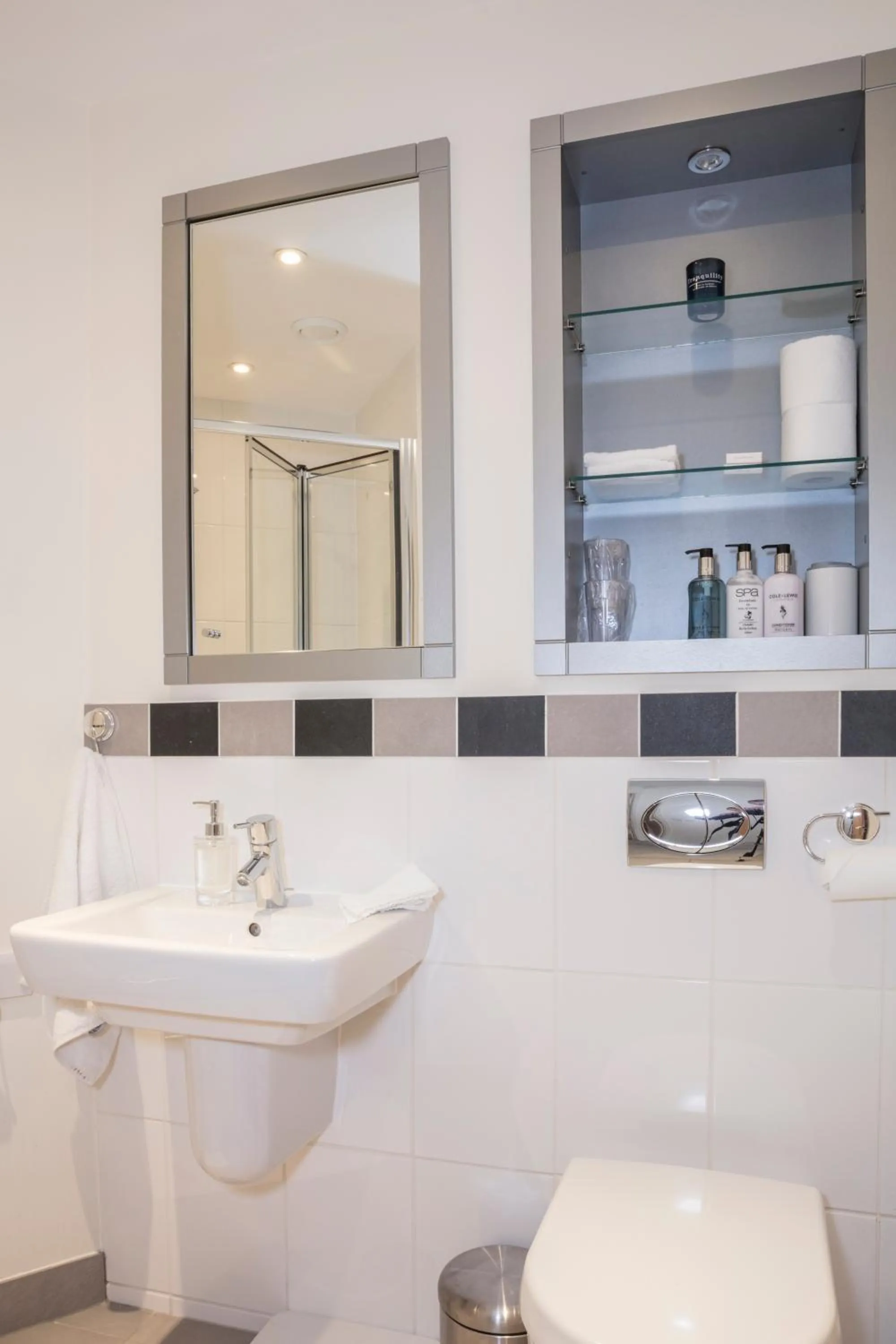 Bathroom in The Cedar Suite