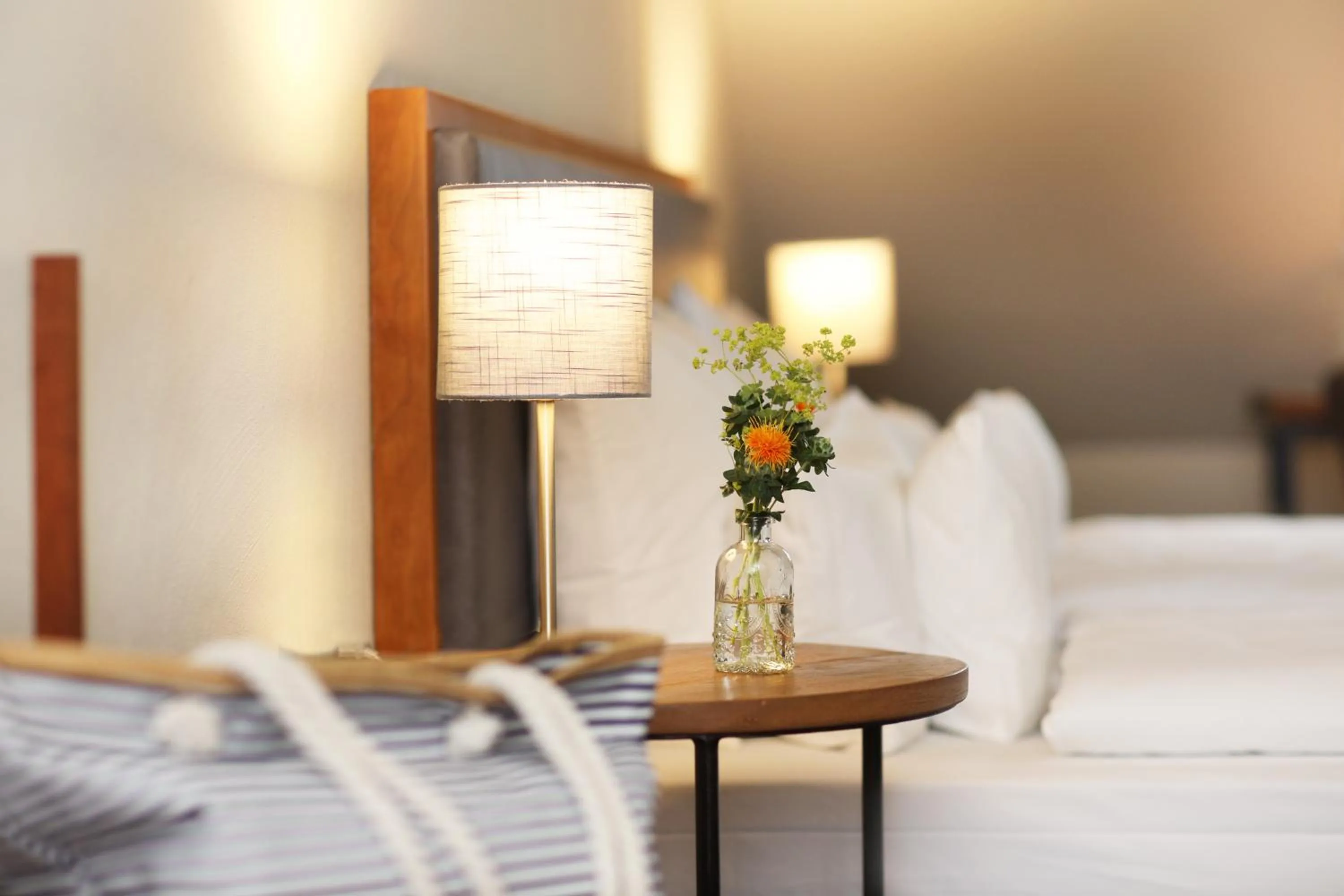 Staff, Bed in Seehotel Niedernberg - Das Dorf am See