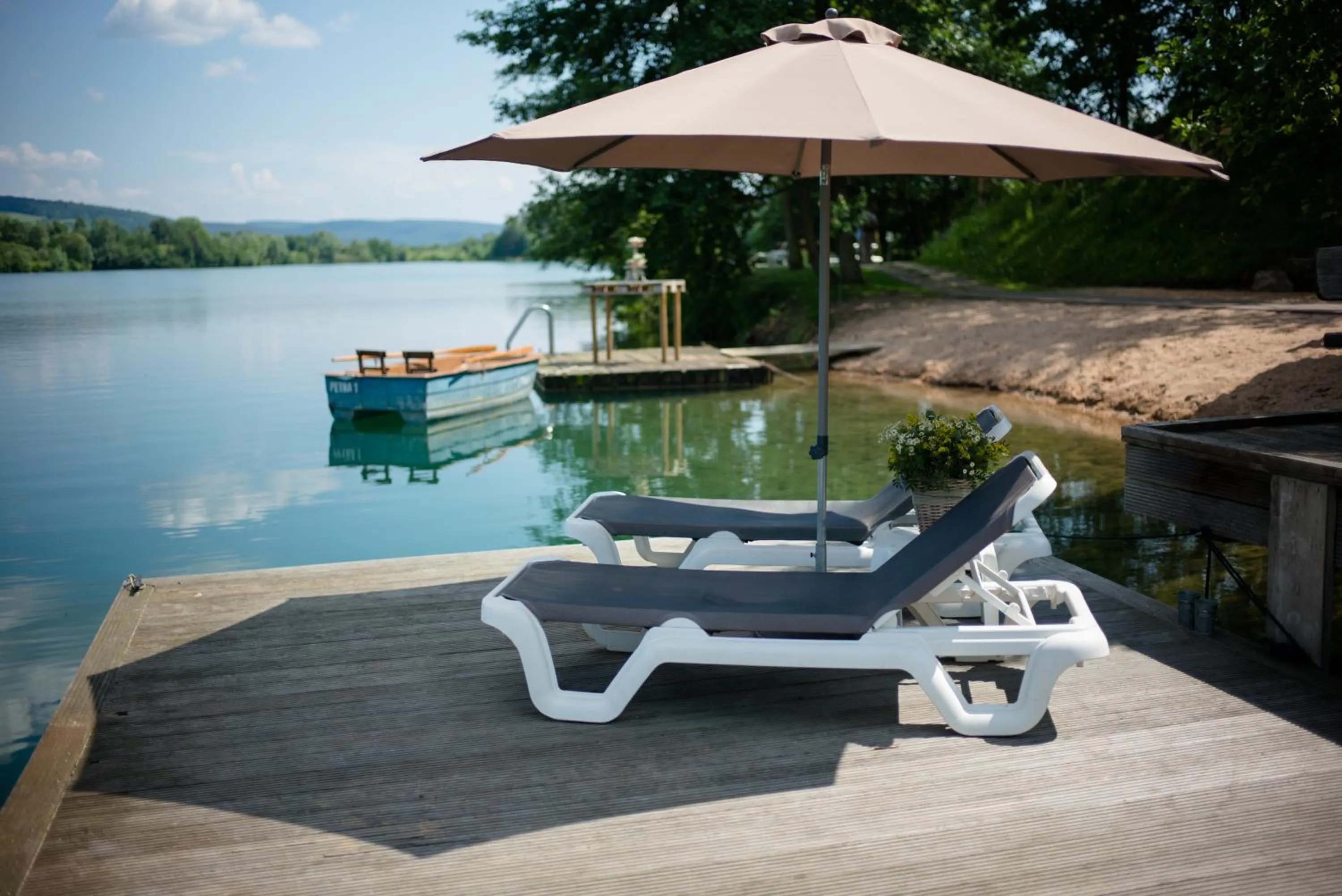 Beach in Seehotel Niedernberg - Das Dorf am See