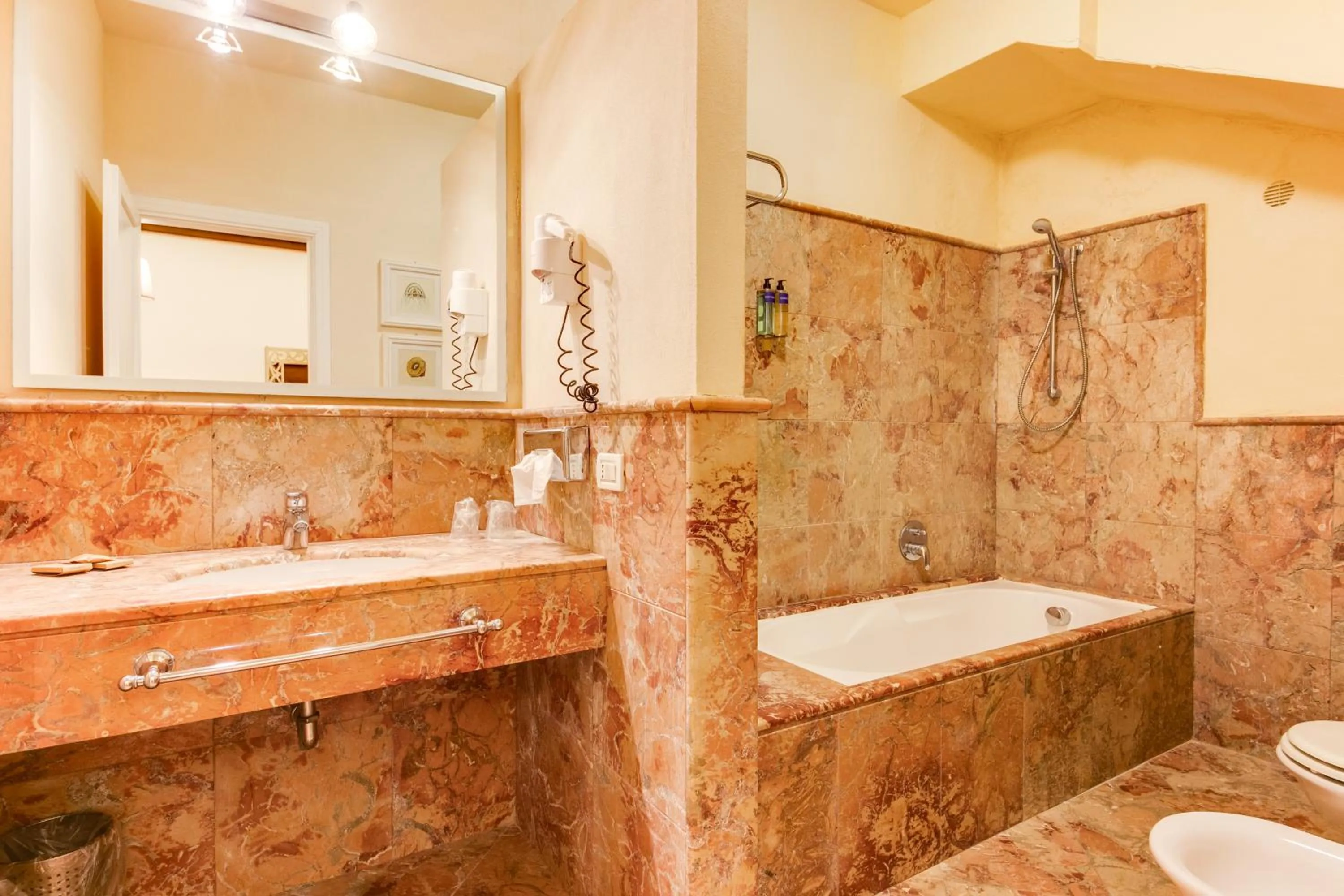 Bathroom in Phi Hotel La Tonnara di Bonagia