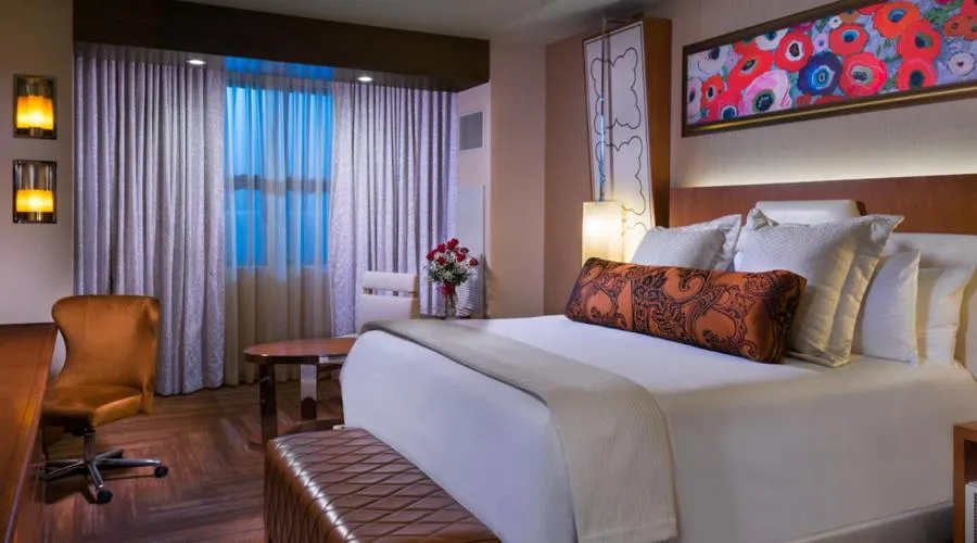 Bed in Del Lago Resort & Casino