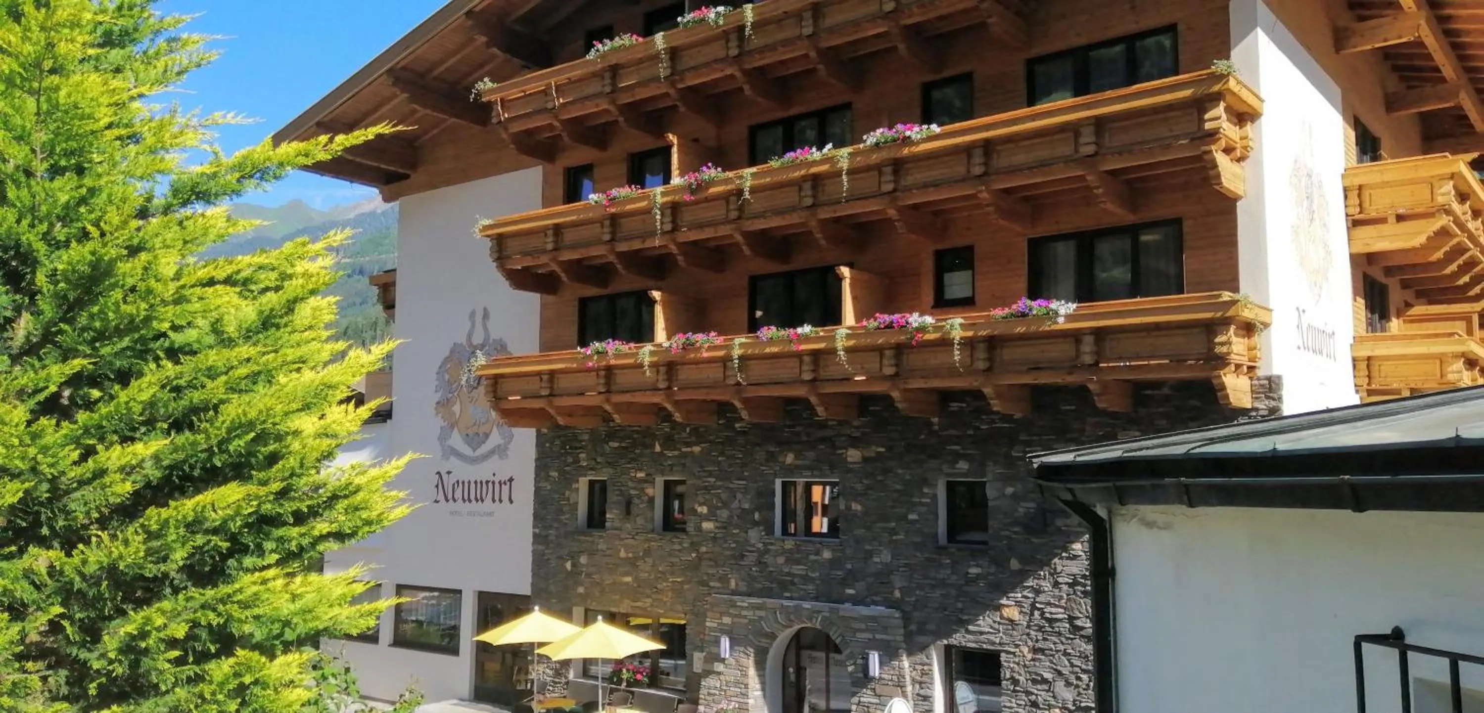 Property building in Hotel Neuwirt