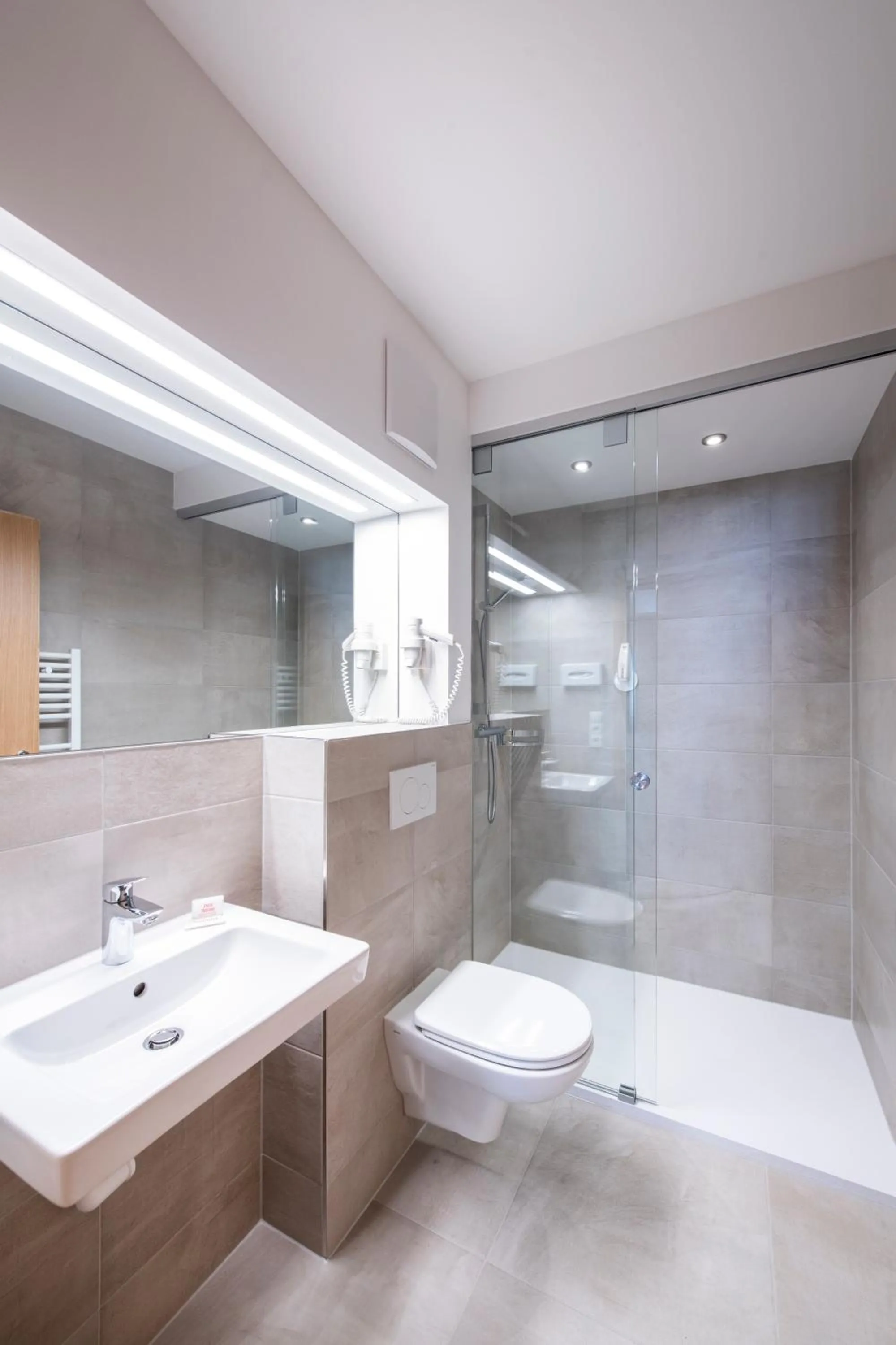 Bathroom in Hotel Neuwirt