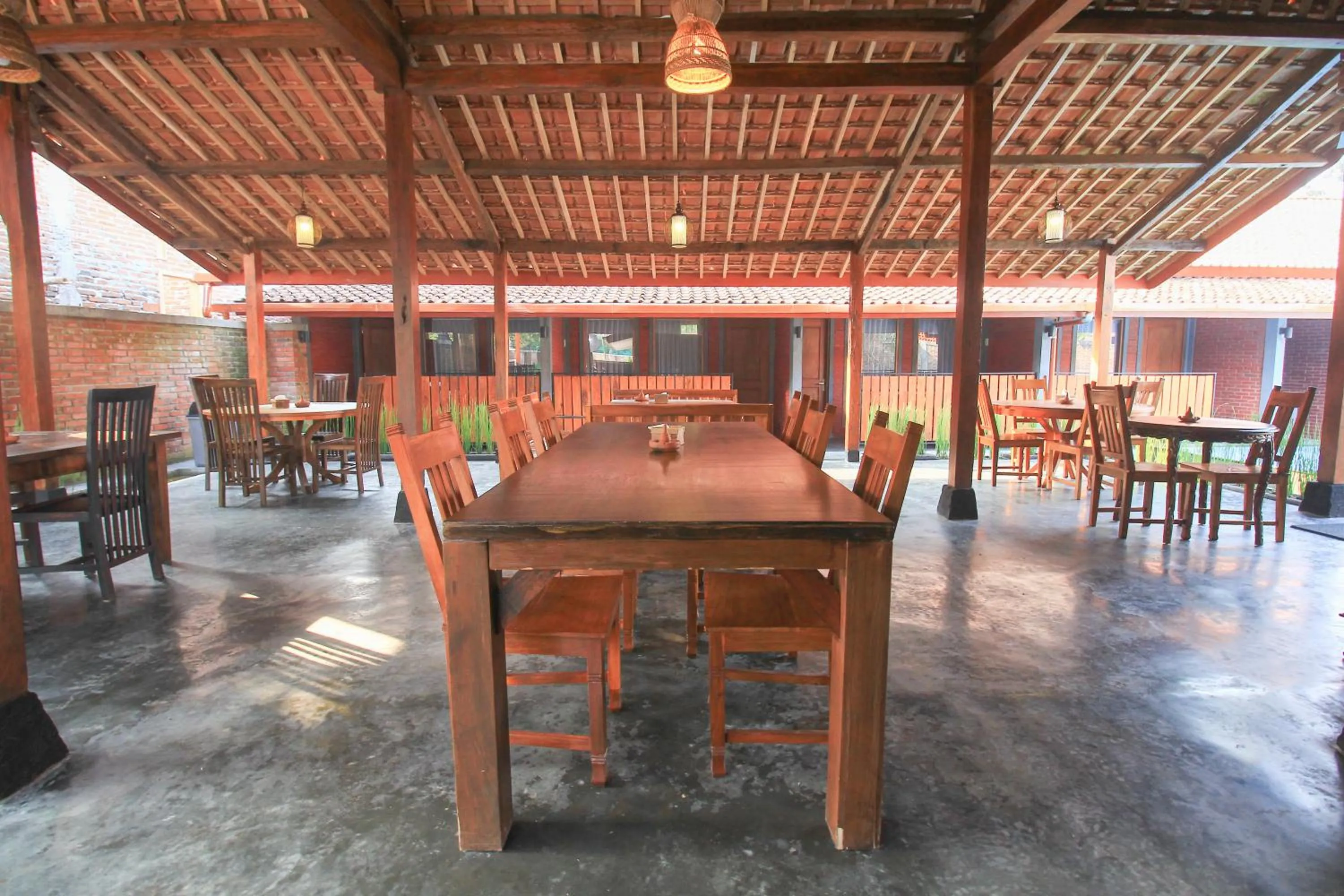 Restaurant/places to eat in Wahid Borobudur