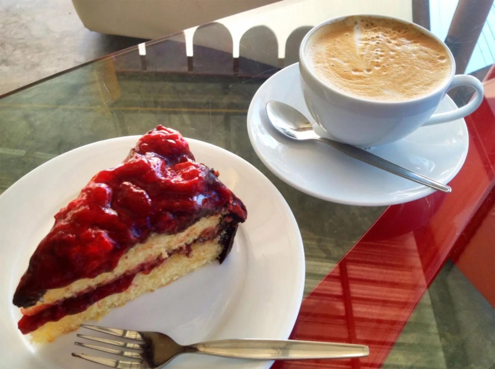 Food and drinks in Villa Chaya