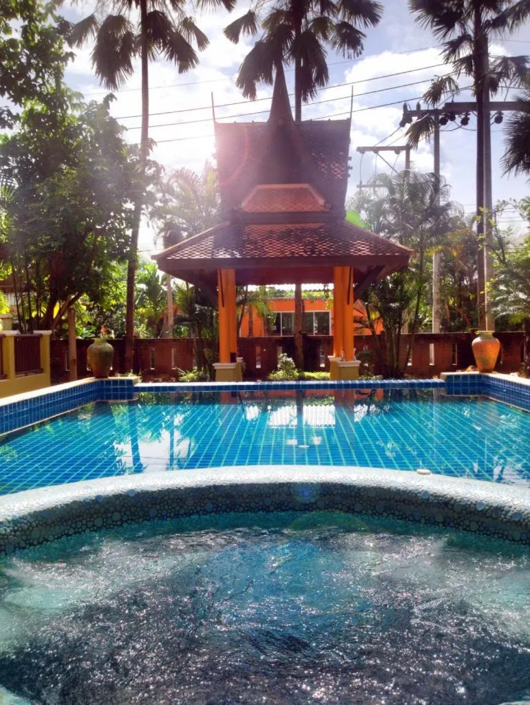 Swimming pool in Villa Chaya