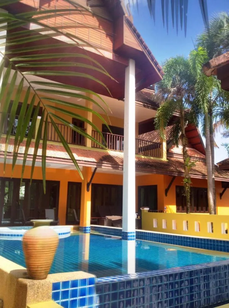 Swimming pool in Villa Chaya