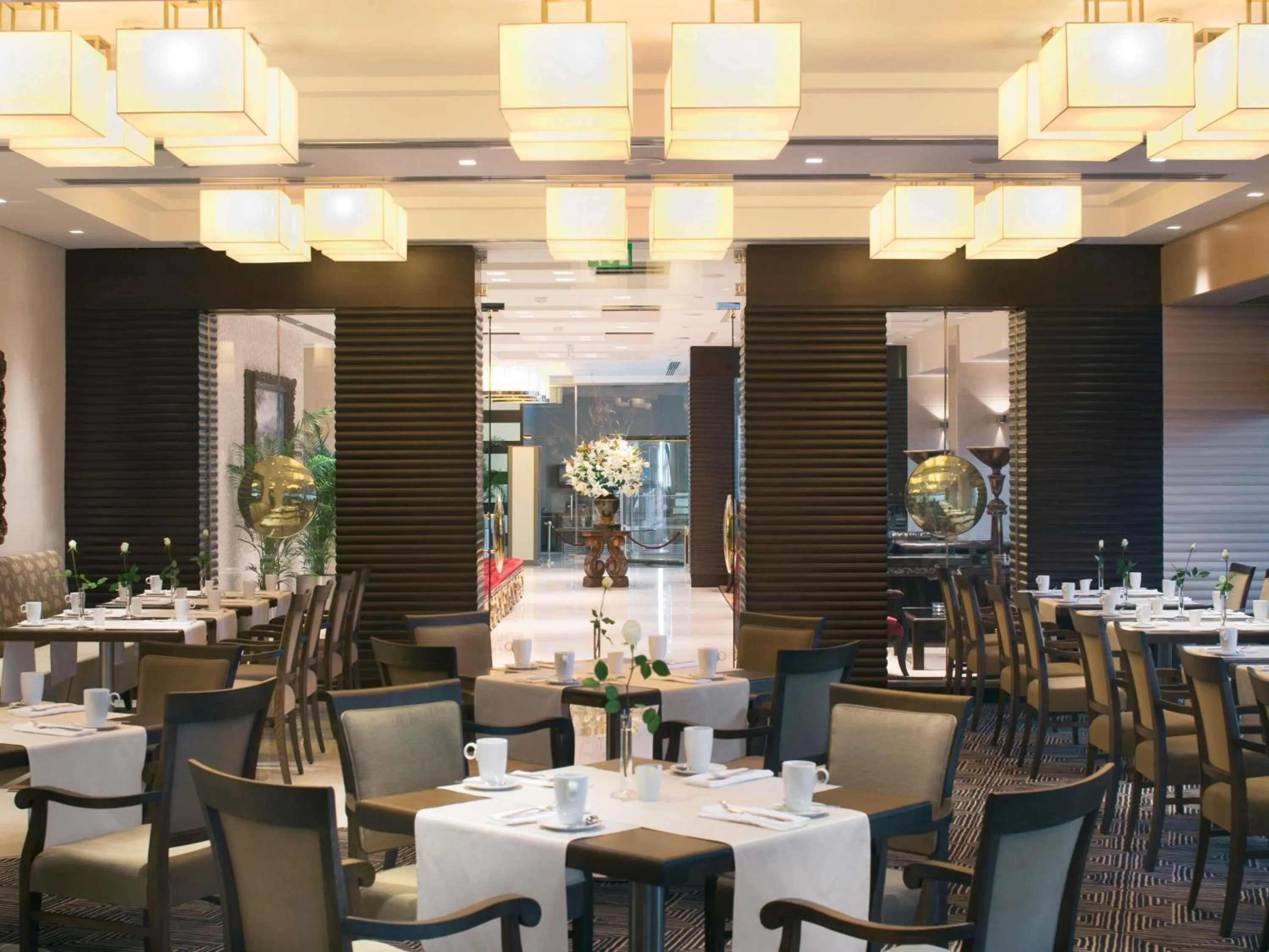 Restaurant/places to eat in Mövenpick Hotel Izmir