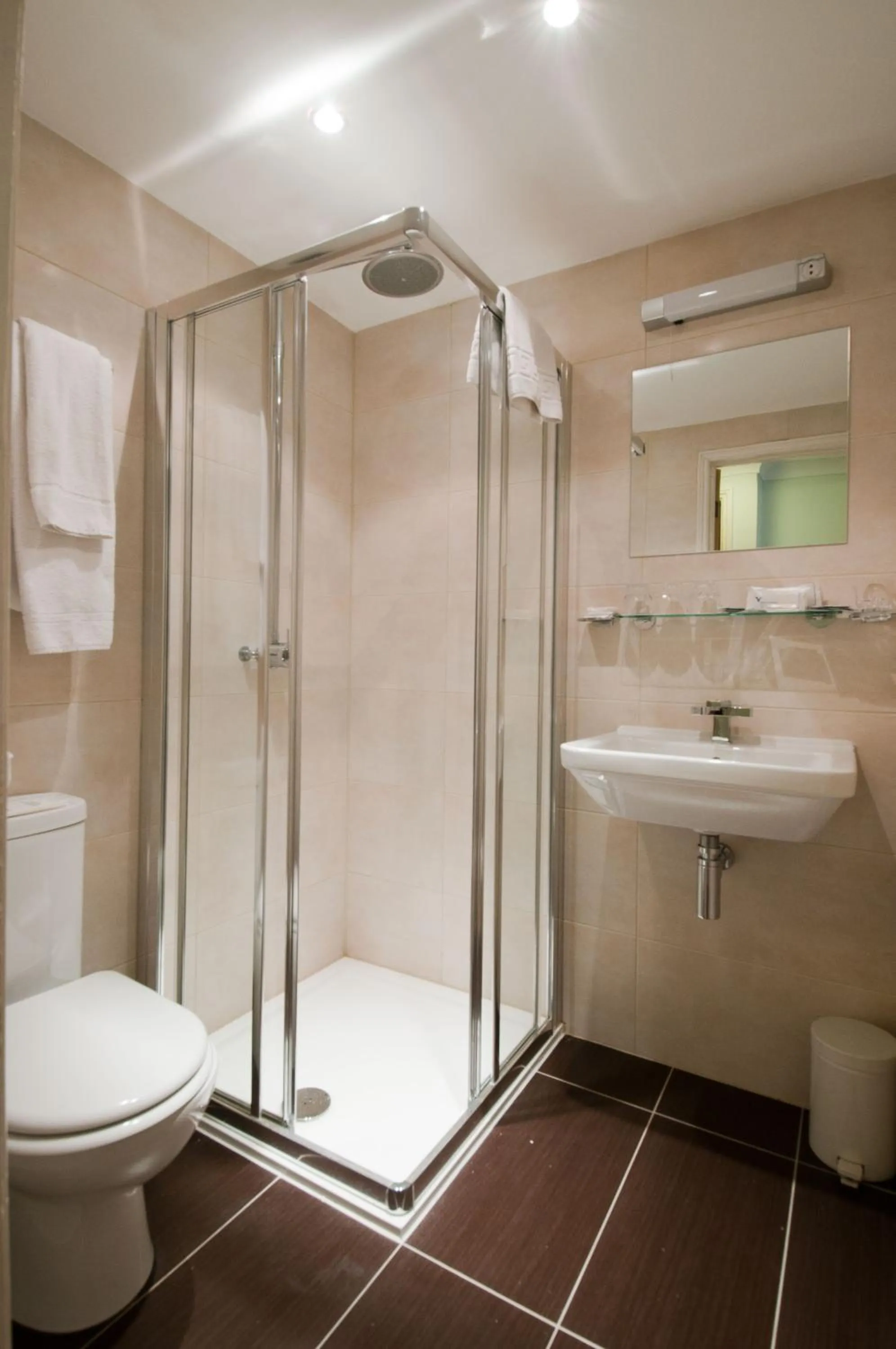 Shower in Royal Eagle Hotel