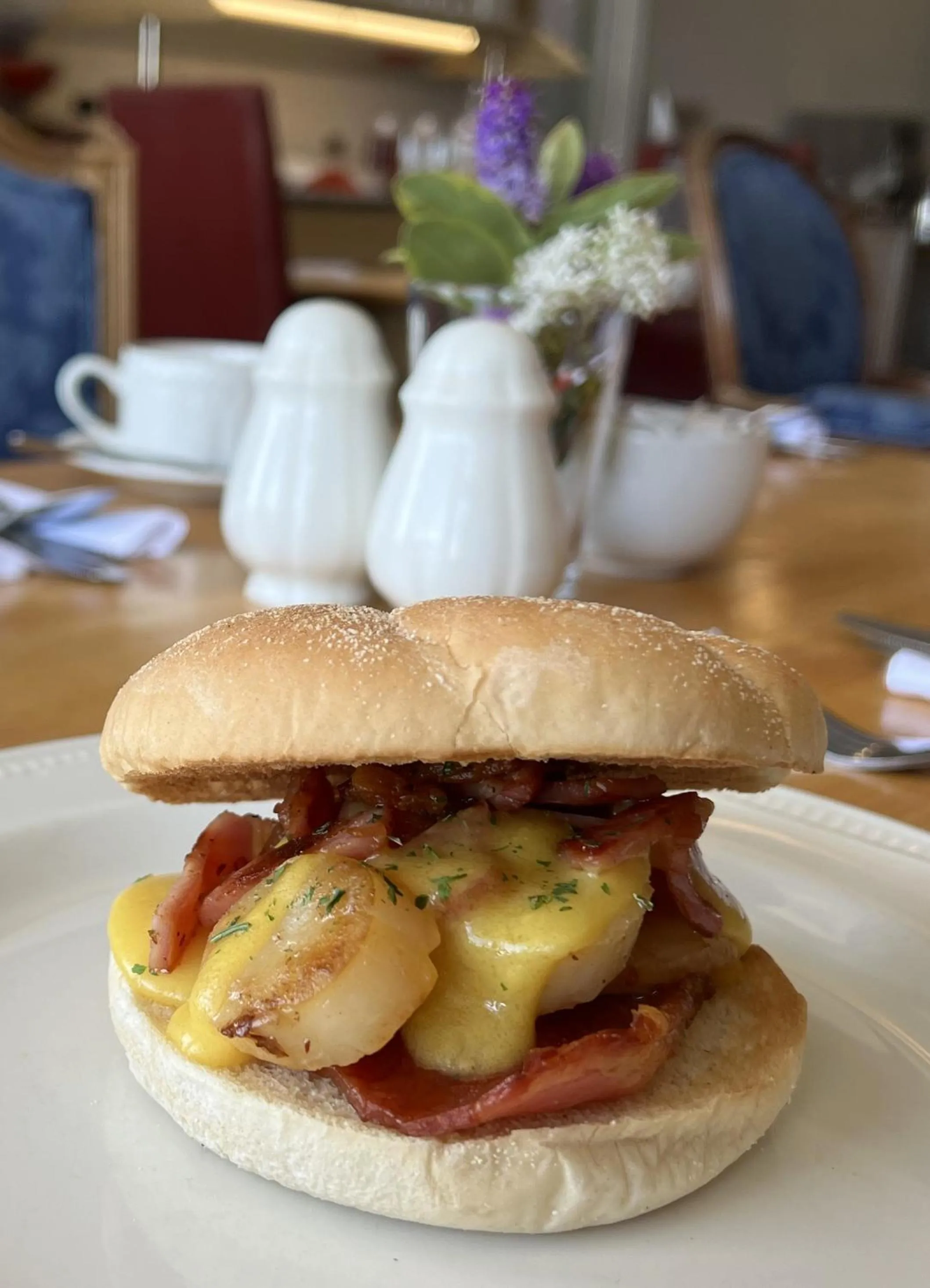 Restaurant/places to eat in The Lanes Hotel