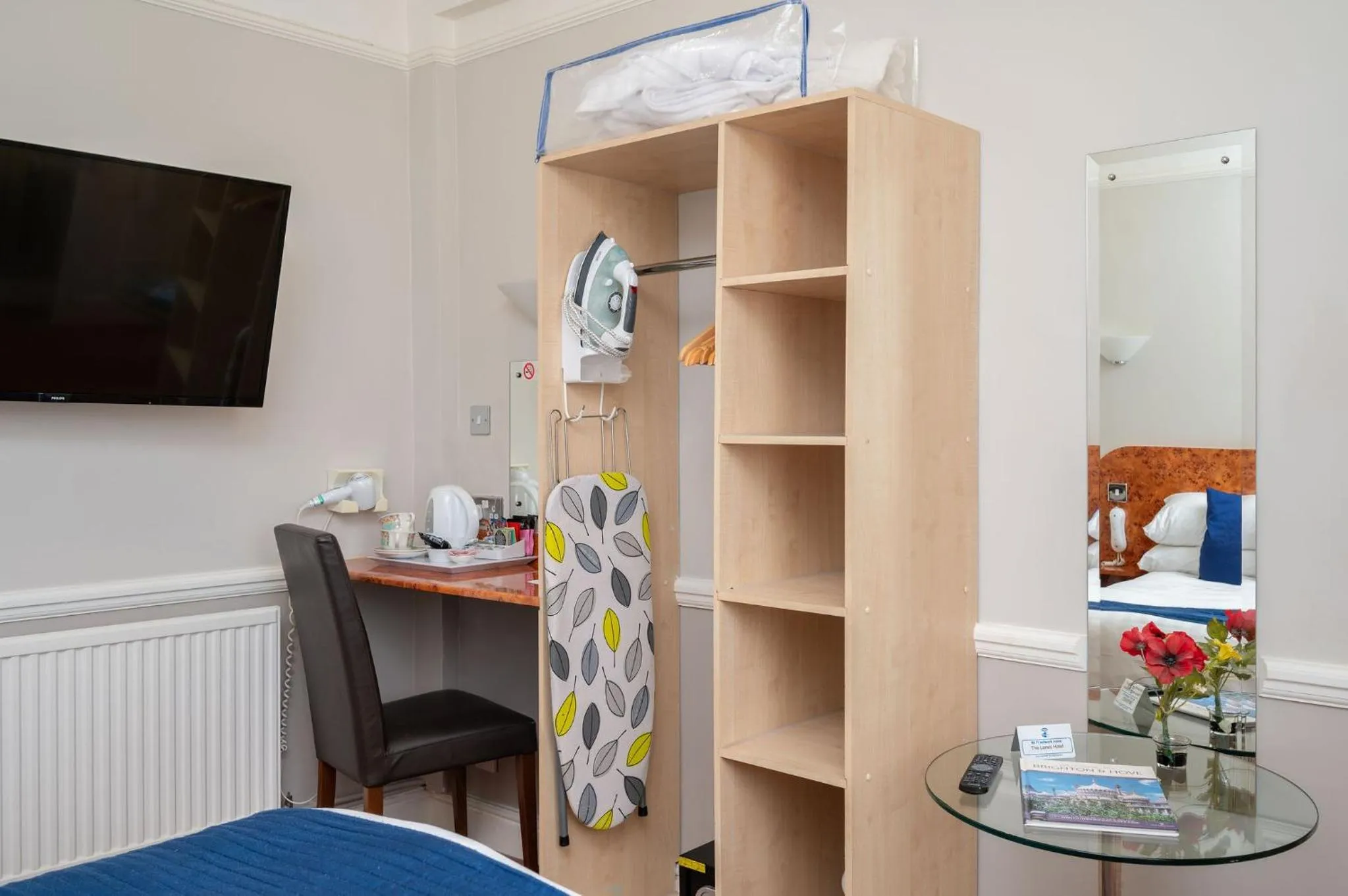 TV and multimedia in The Lanes Hotel