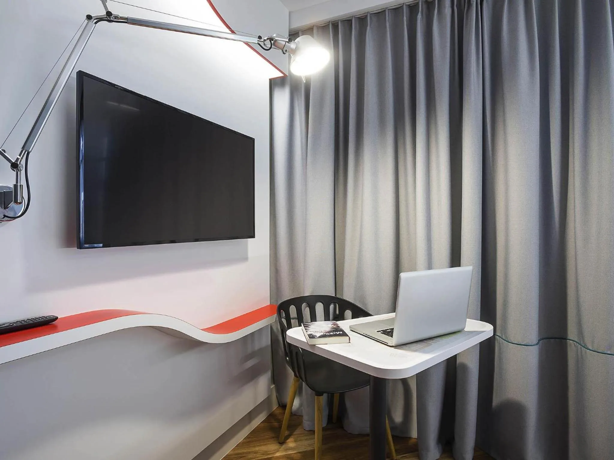 Bedroom in ibis Styles Deauville Centre