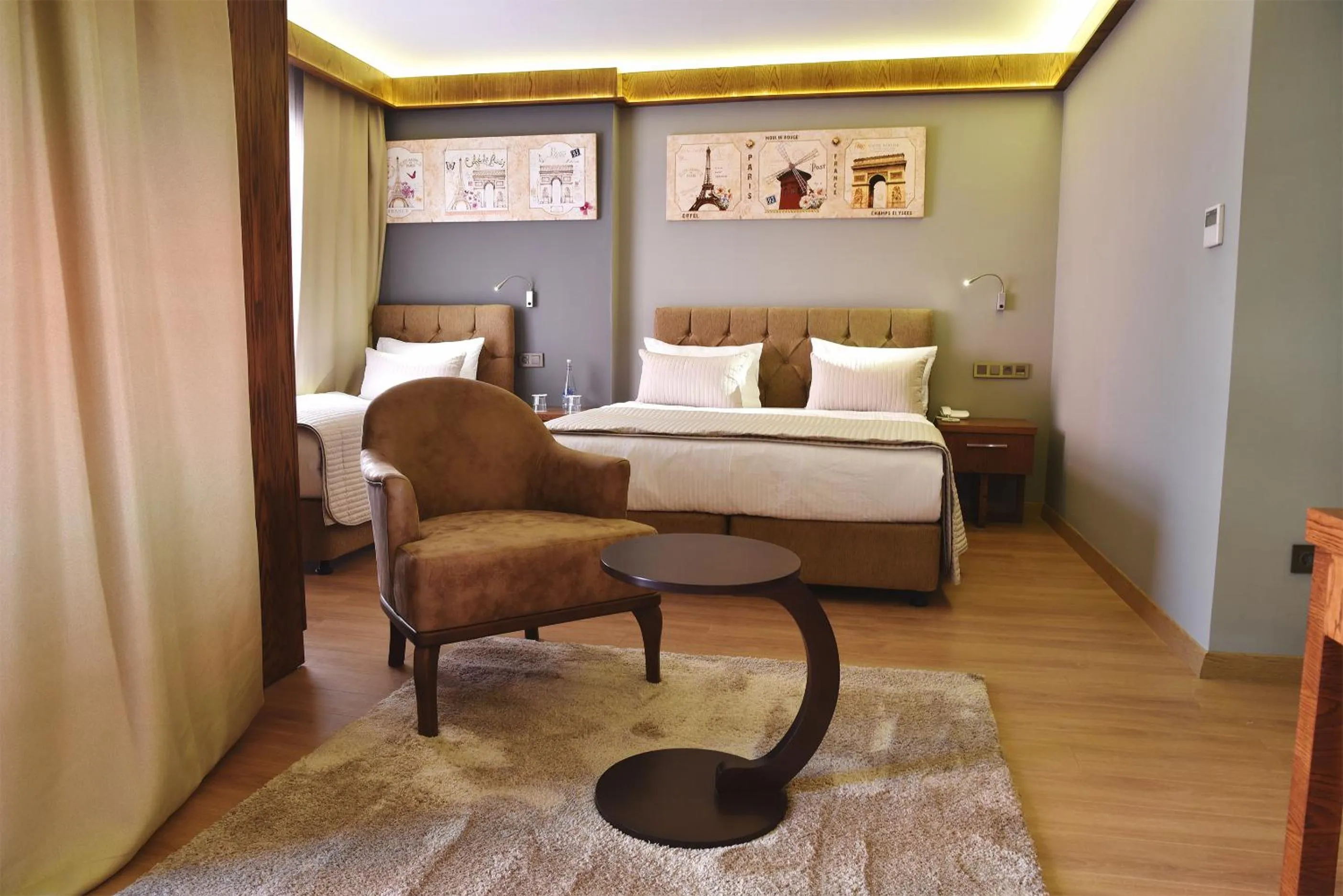 Bed in The Elegant Hotel