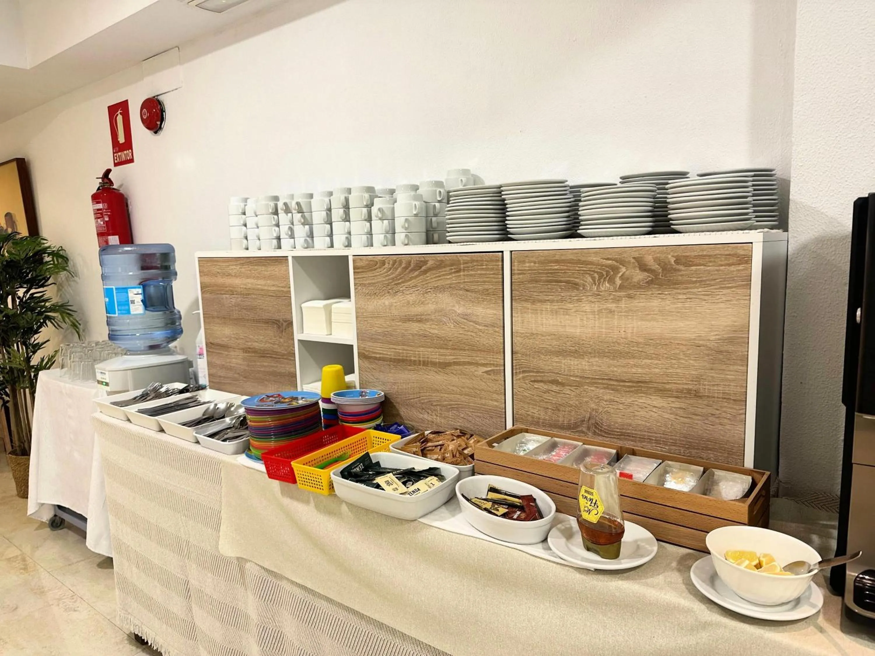 Buffet breakfast in Hotel Selva Arenal