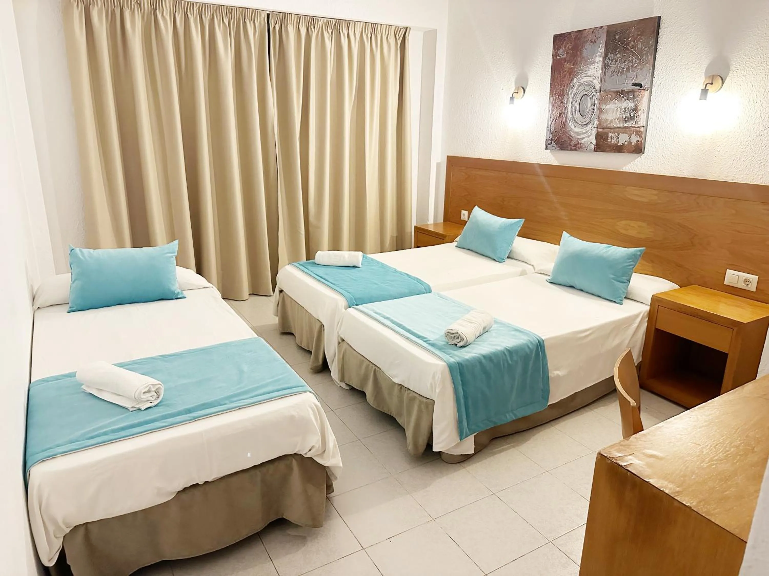 Bedroom, Bed in Hotel Selva Arenal