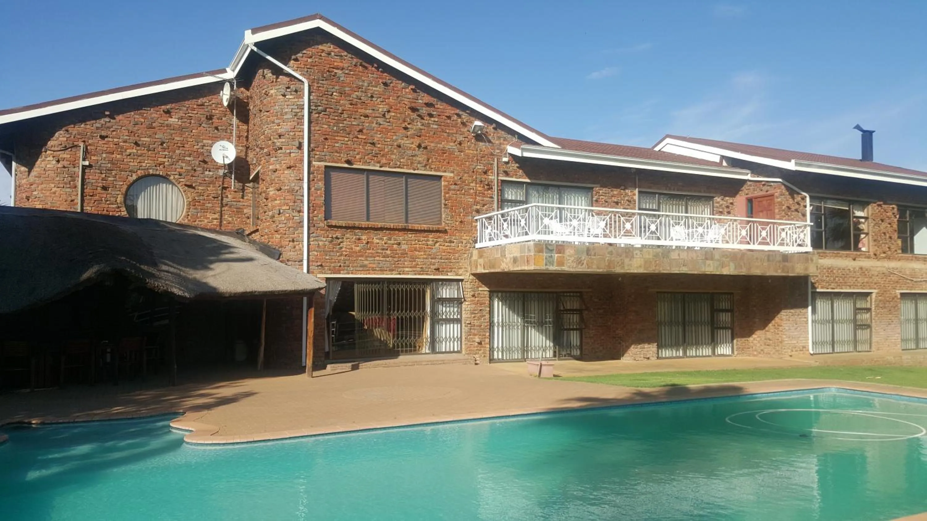 Property building in Krige Lodge B&B