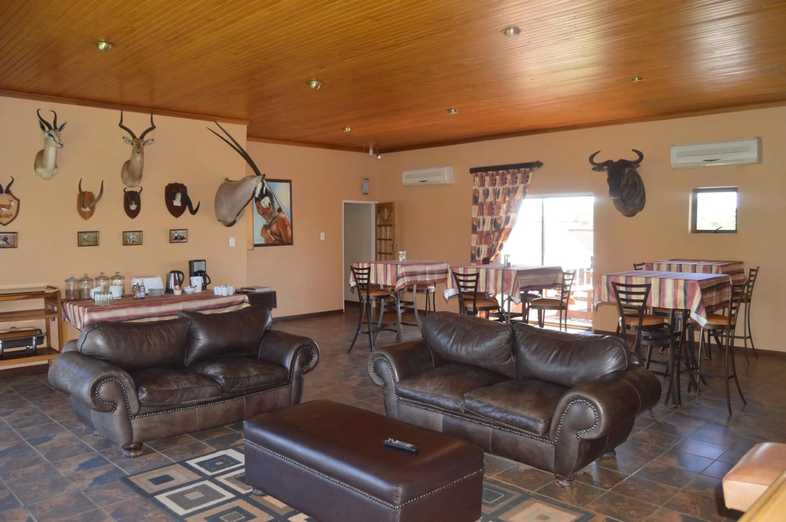 Lounge or bar in Krige Lodge B&B