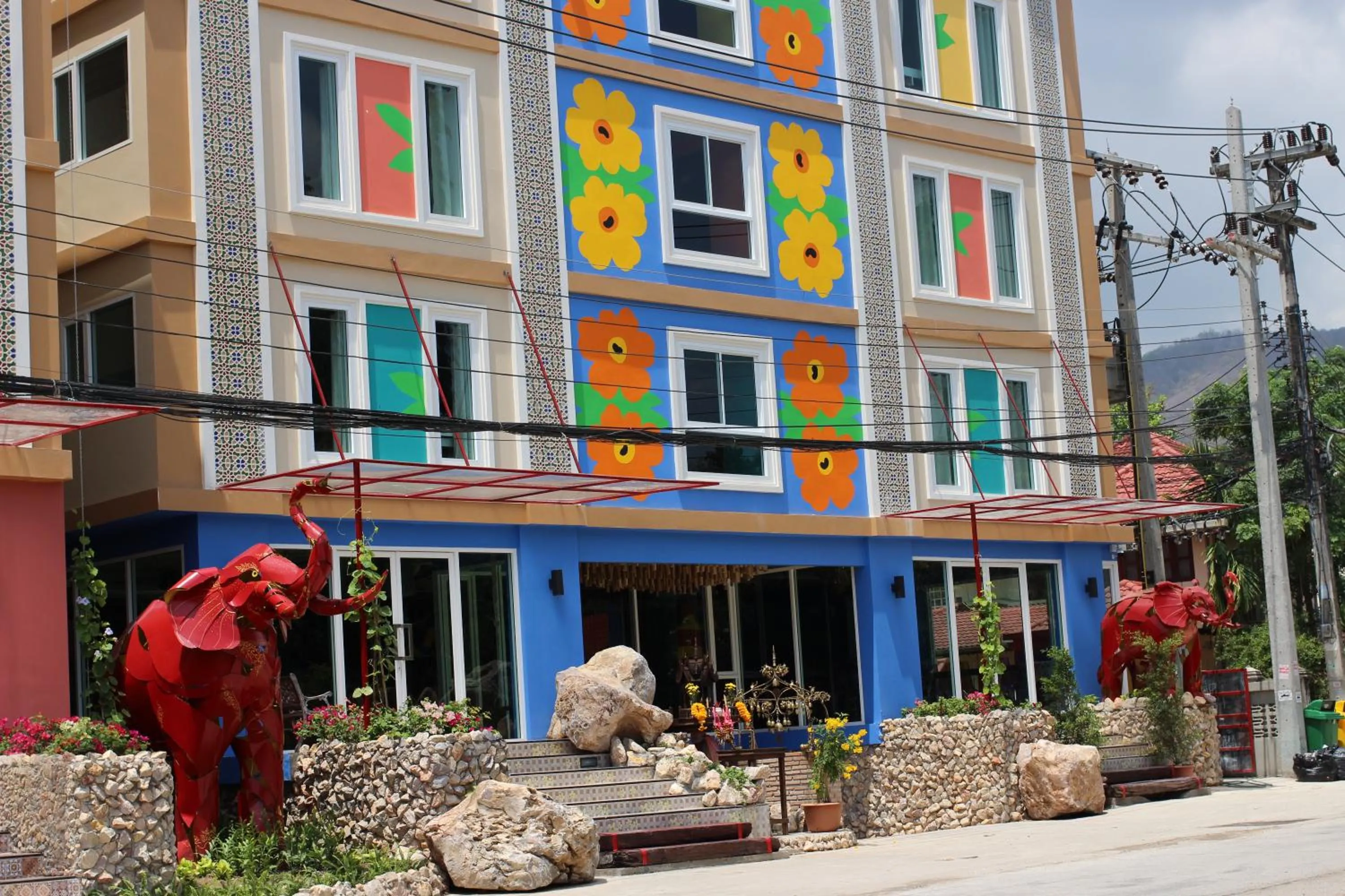 Facade/entrance in Non Nid Non Noi Design Residence