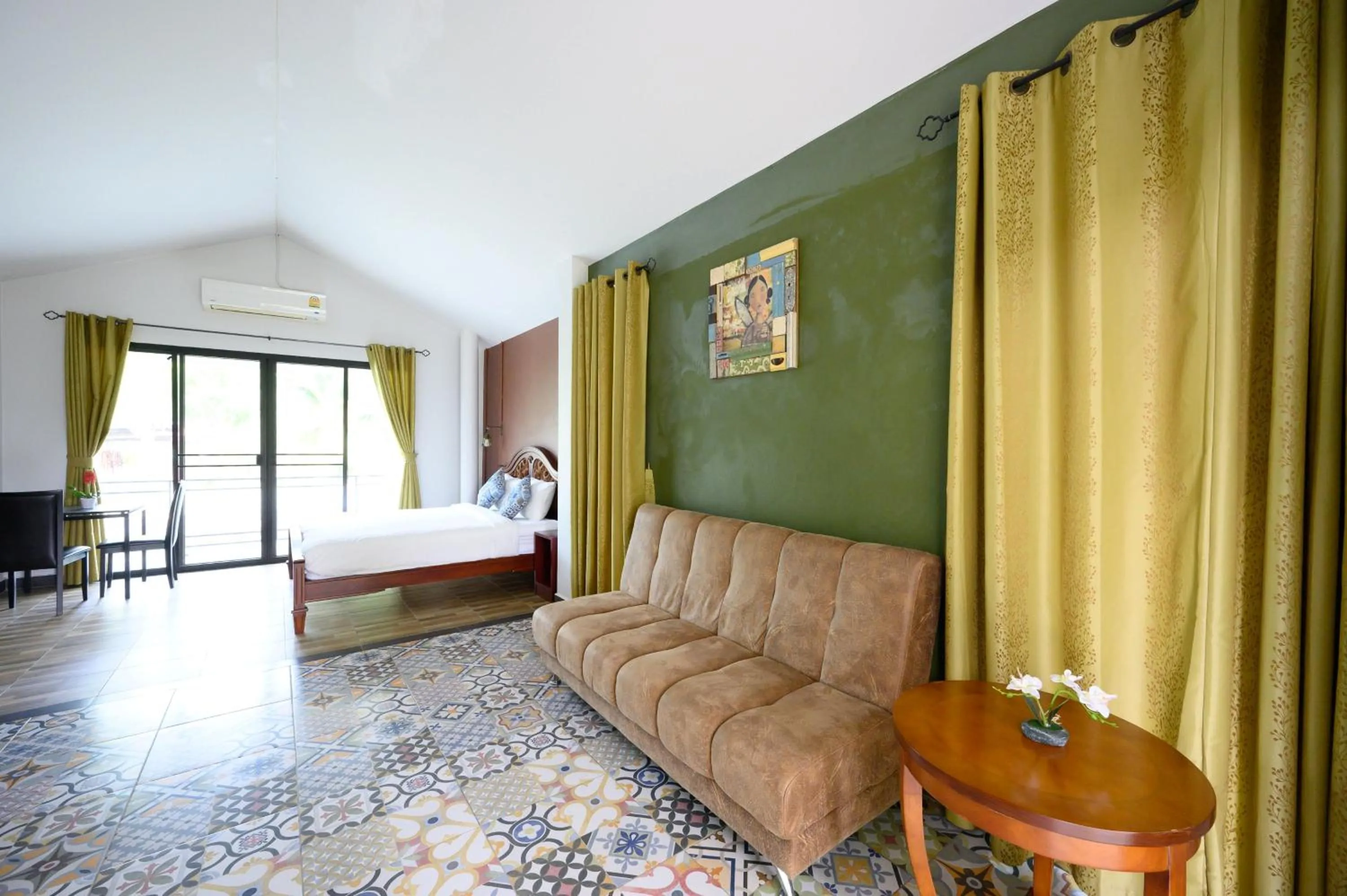 Living room, Bed in Busaya Resort & Cuisine