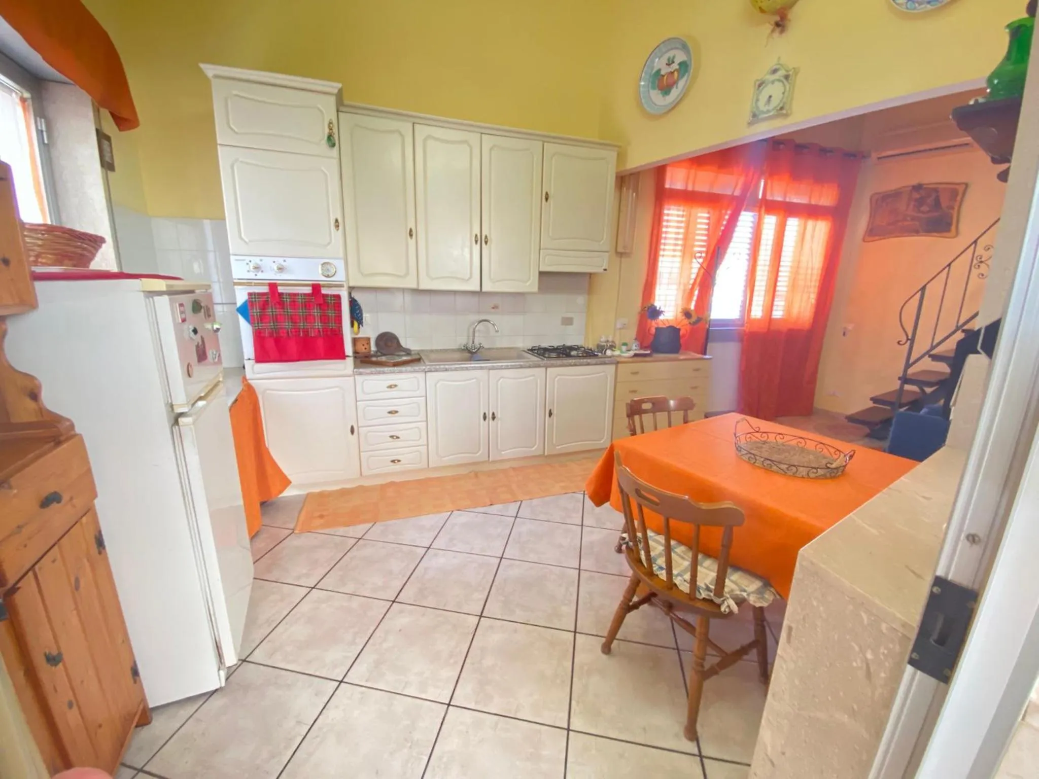 Dining area in Baglio Cusenza Rooms