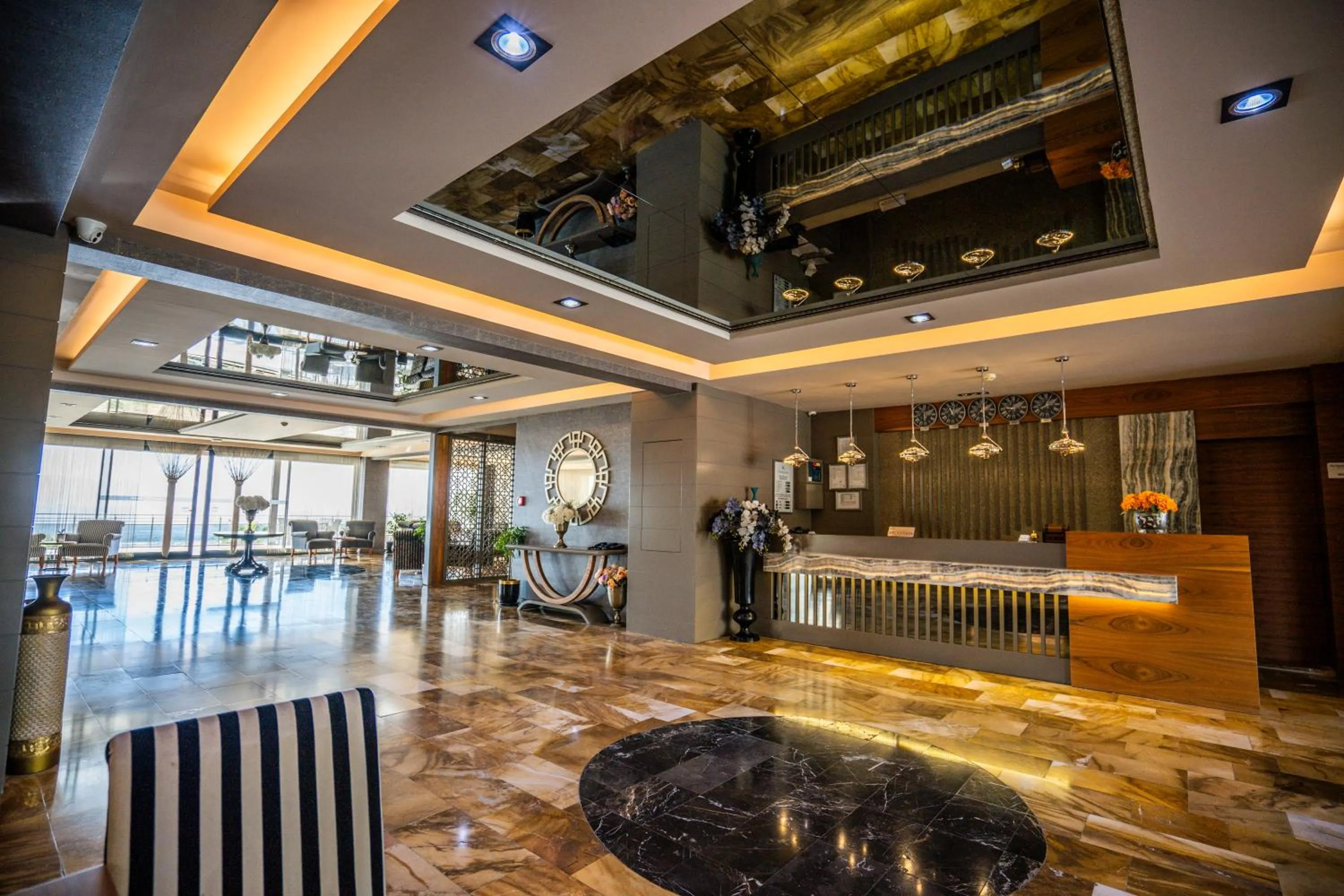 Lobby or reception in Hierapark Thermal & SPA Hotel