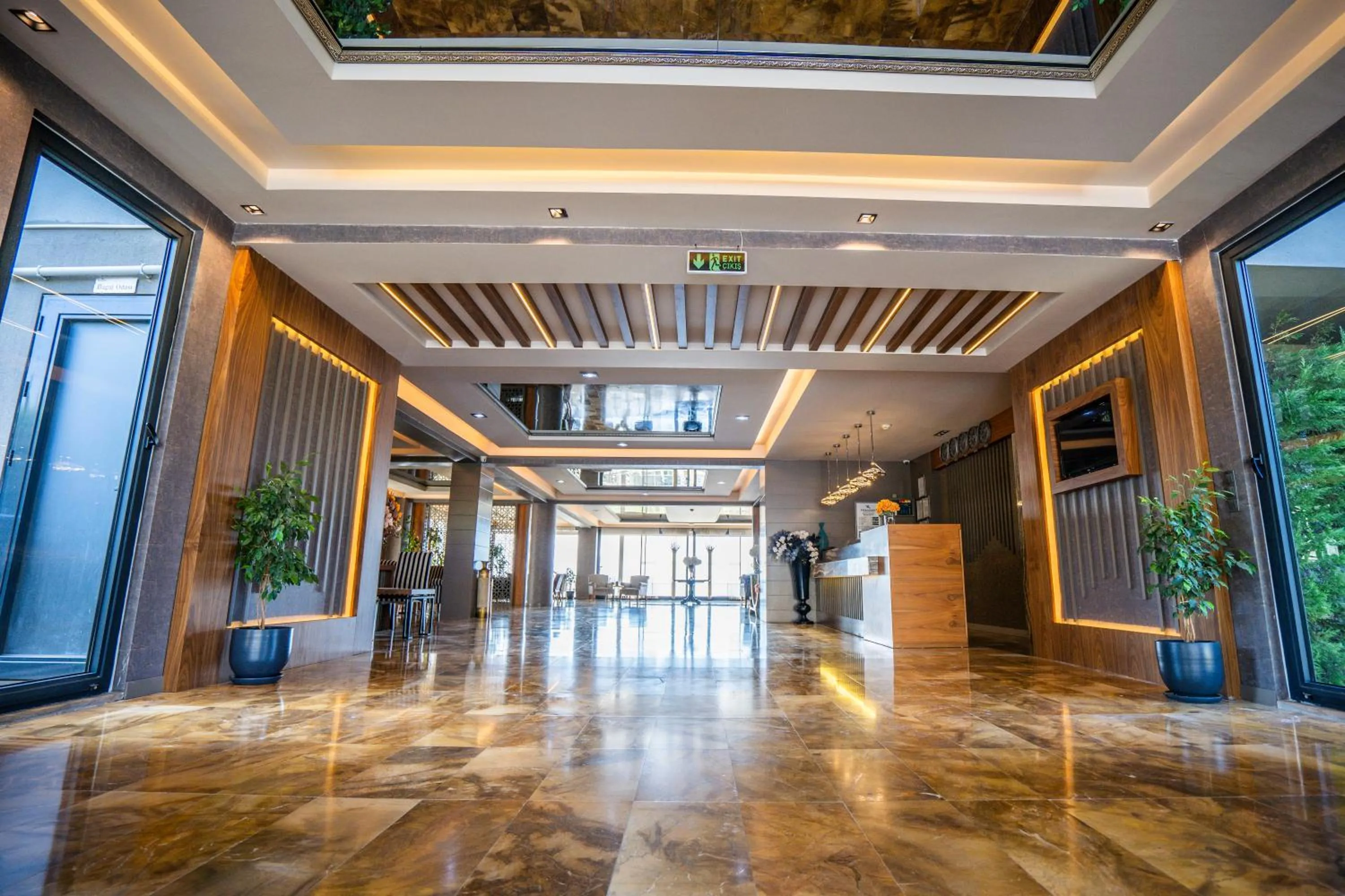 Lobby or reception in Hierapark Thermal & SPA Hotel