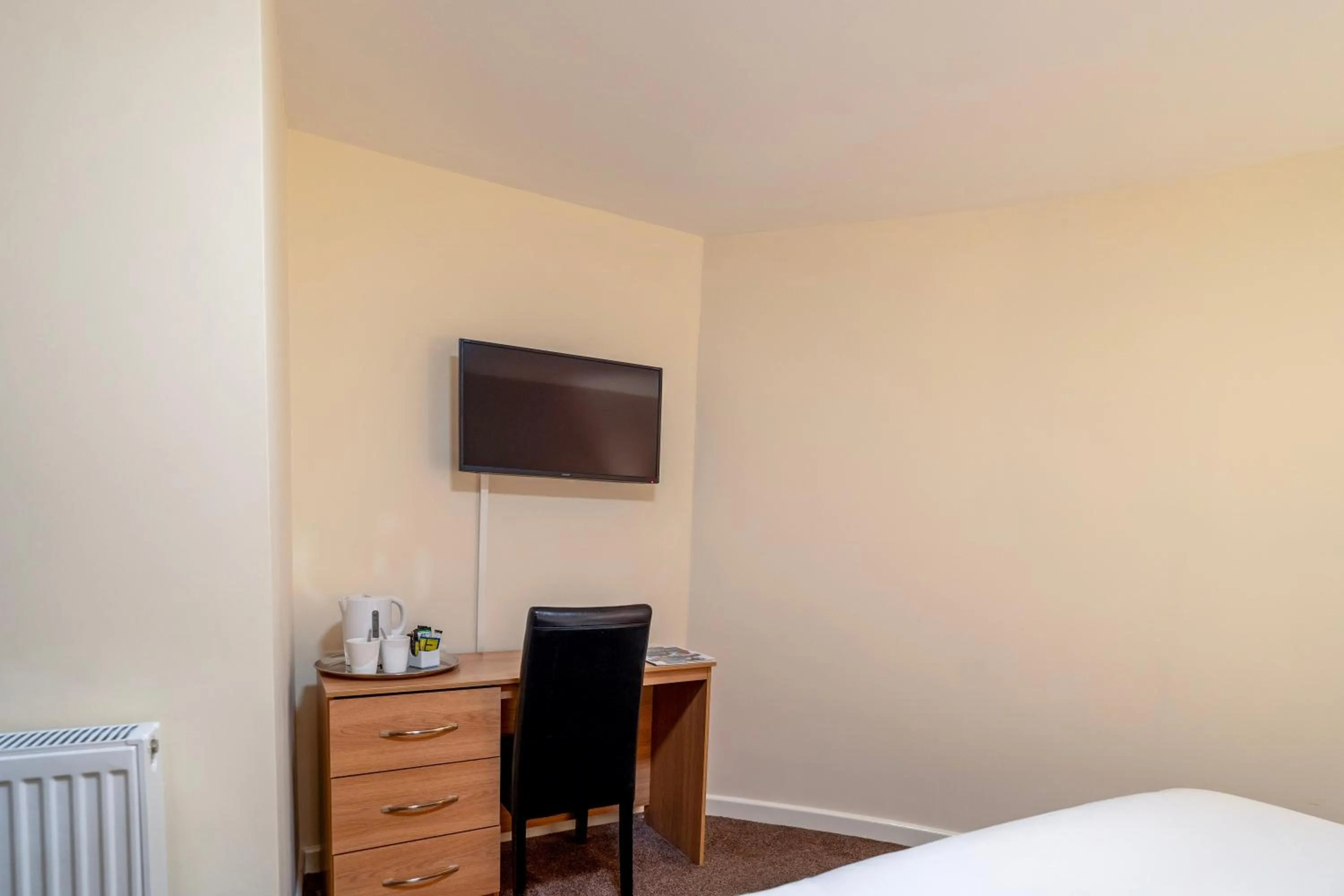 Coffee/tea facilities, Bed in The Grand Scarborough