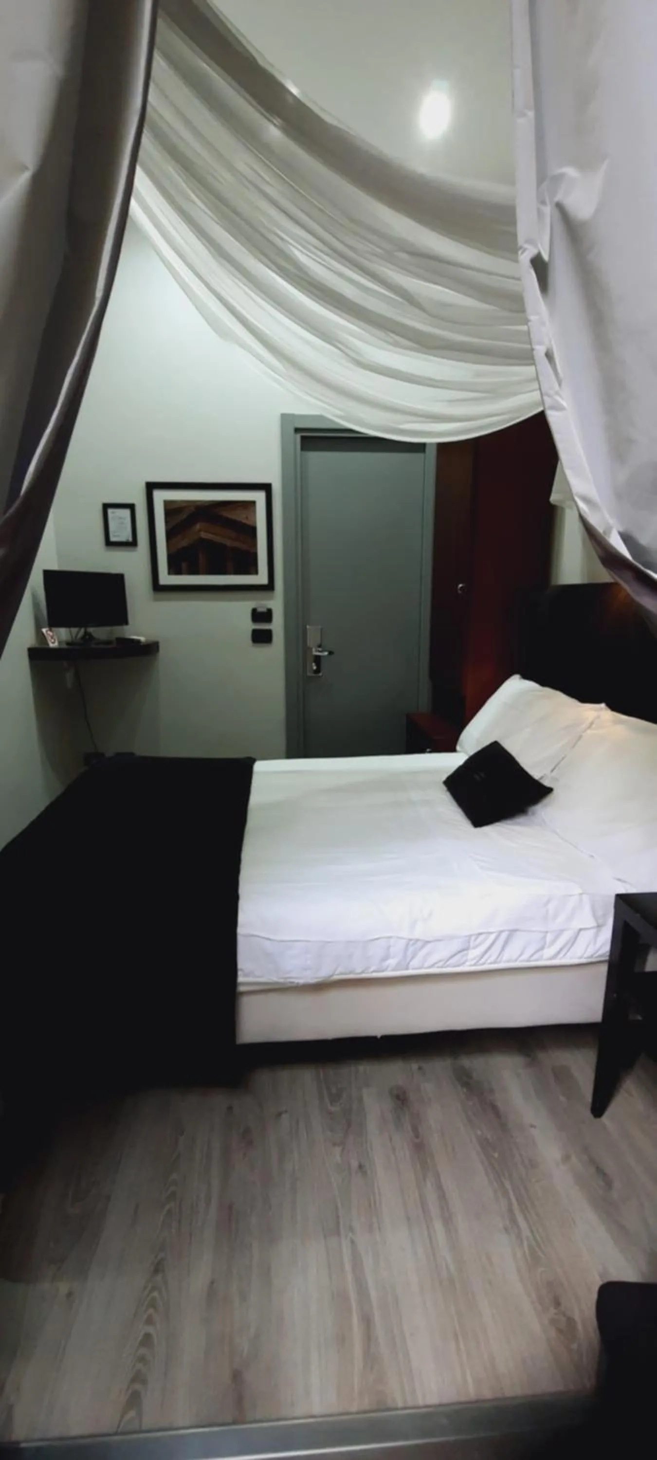 Bed in Hotel Giuggioli