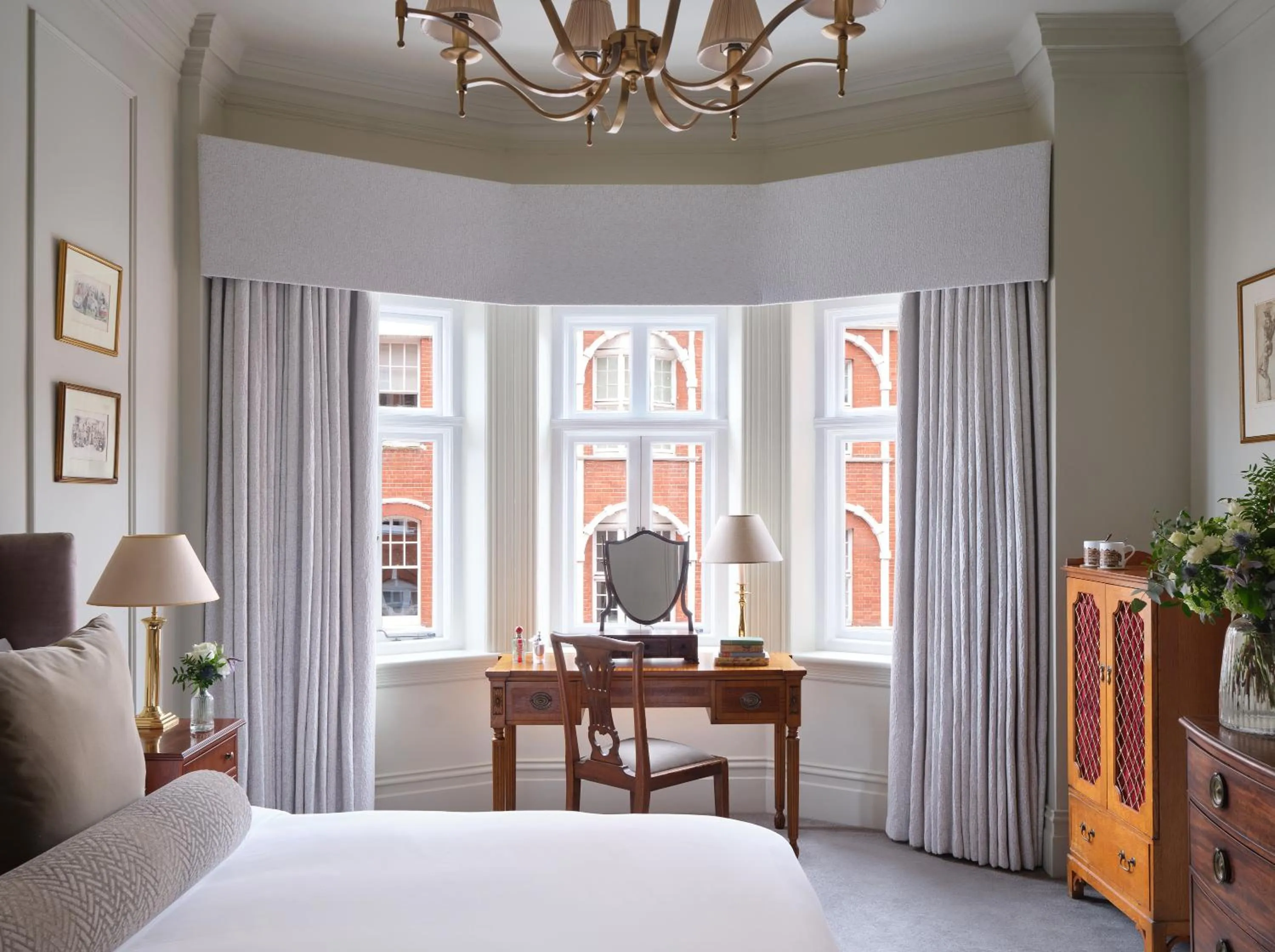 Street view, Bed in The Chelsea Townhouse by Iconic Luxury Hotels