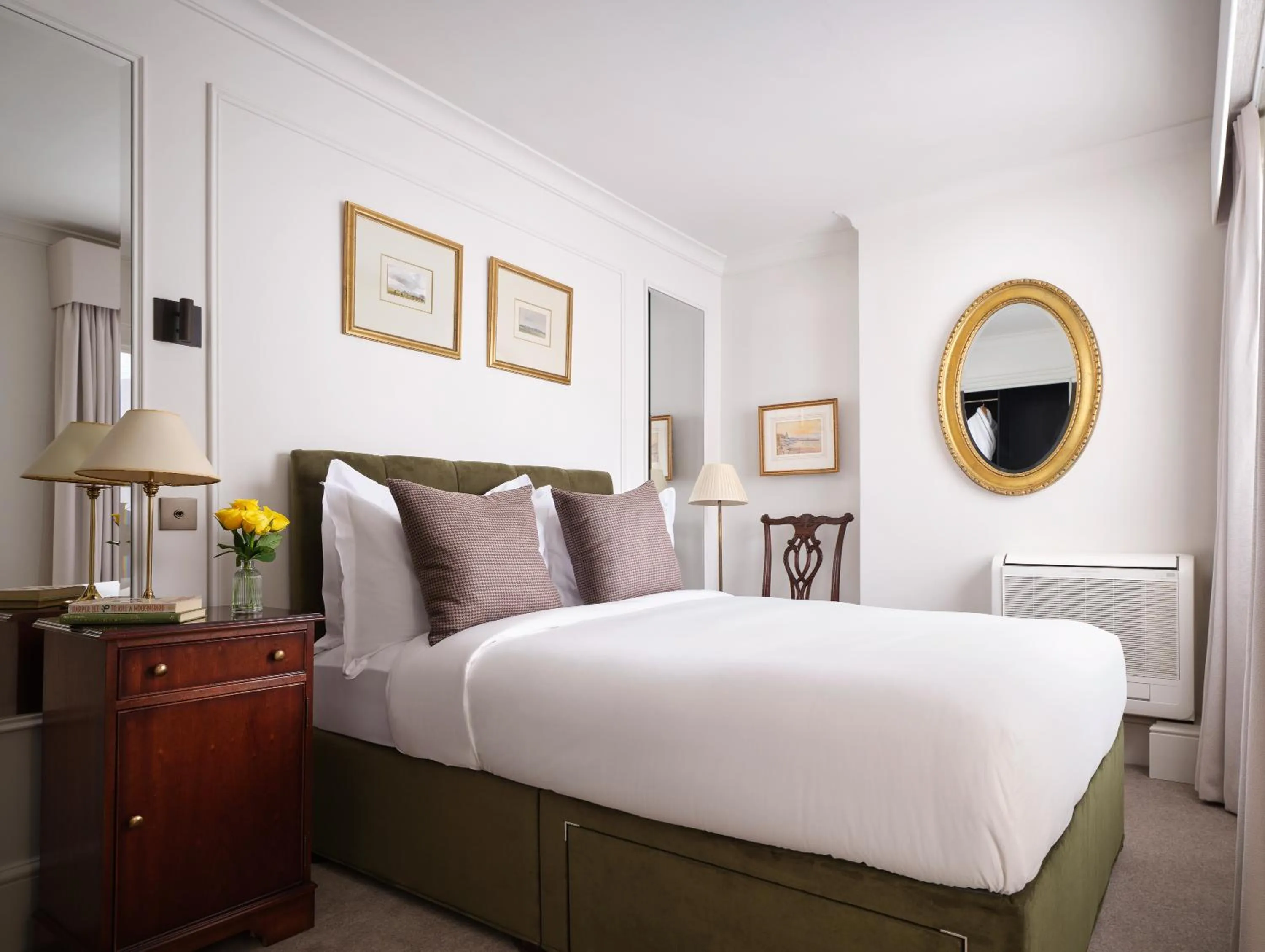 Bed in The Chelsea Townhouse by Iconic Luxury Hotels