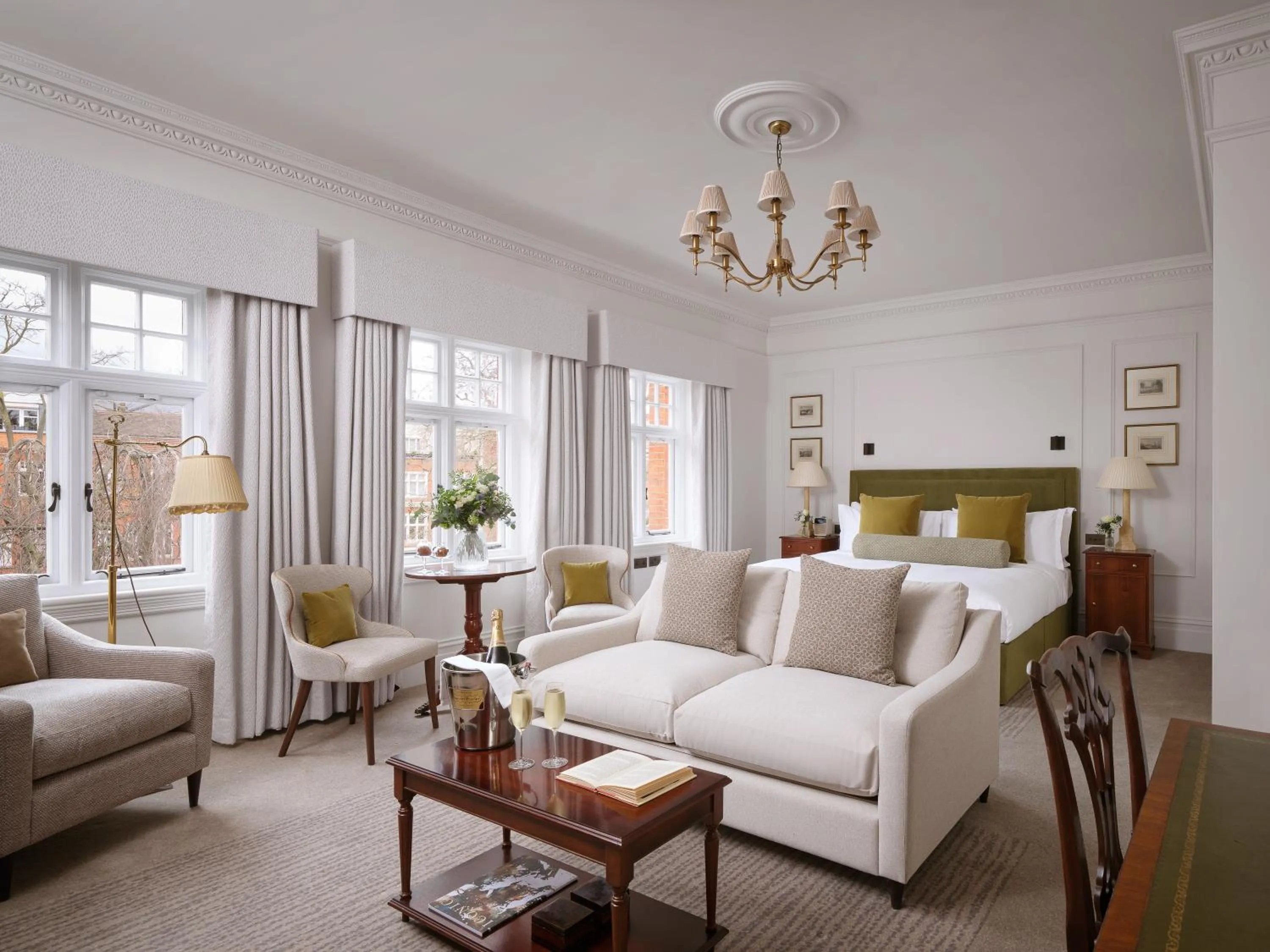 Seating area, Bed in The Chelsea Townhouse by Iconic Luxury Hotels