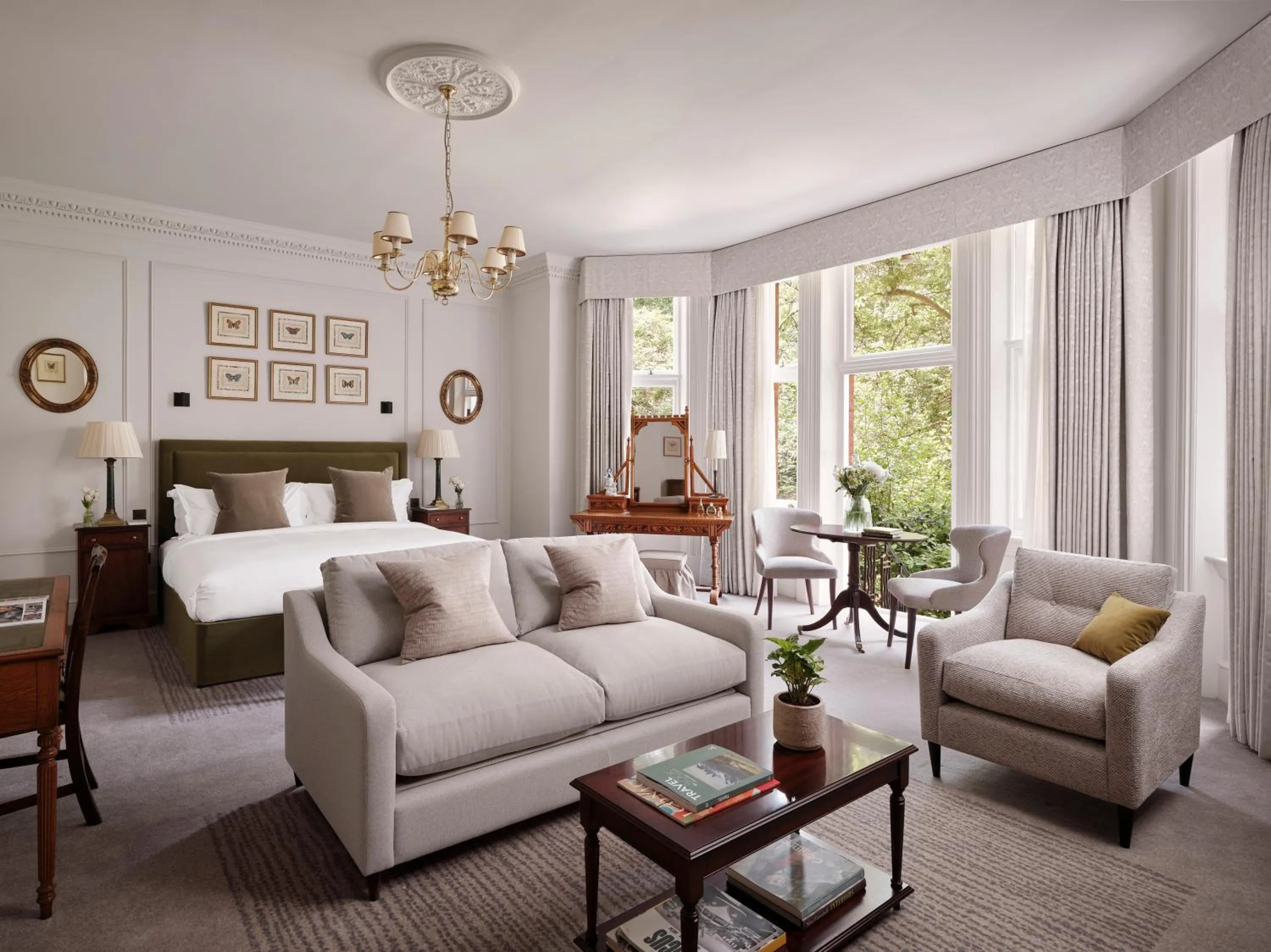 Bed in The Chelsea Townhouse by Iconic Luxury Hotels