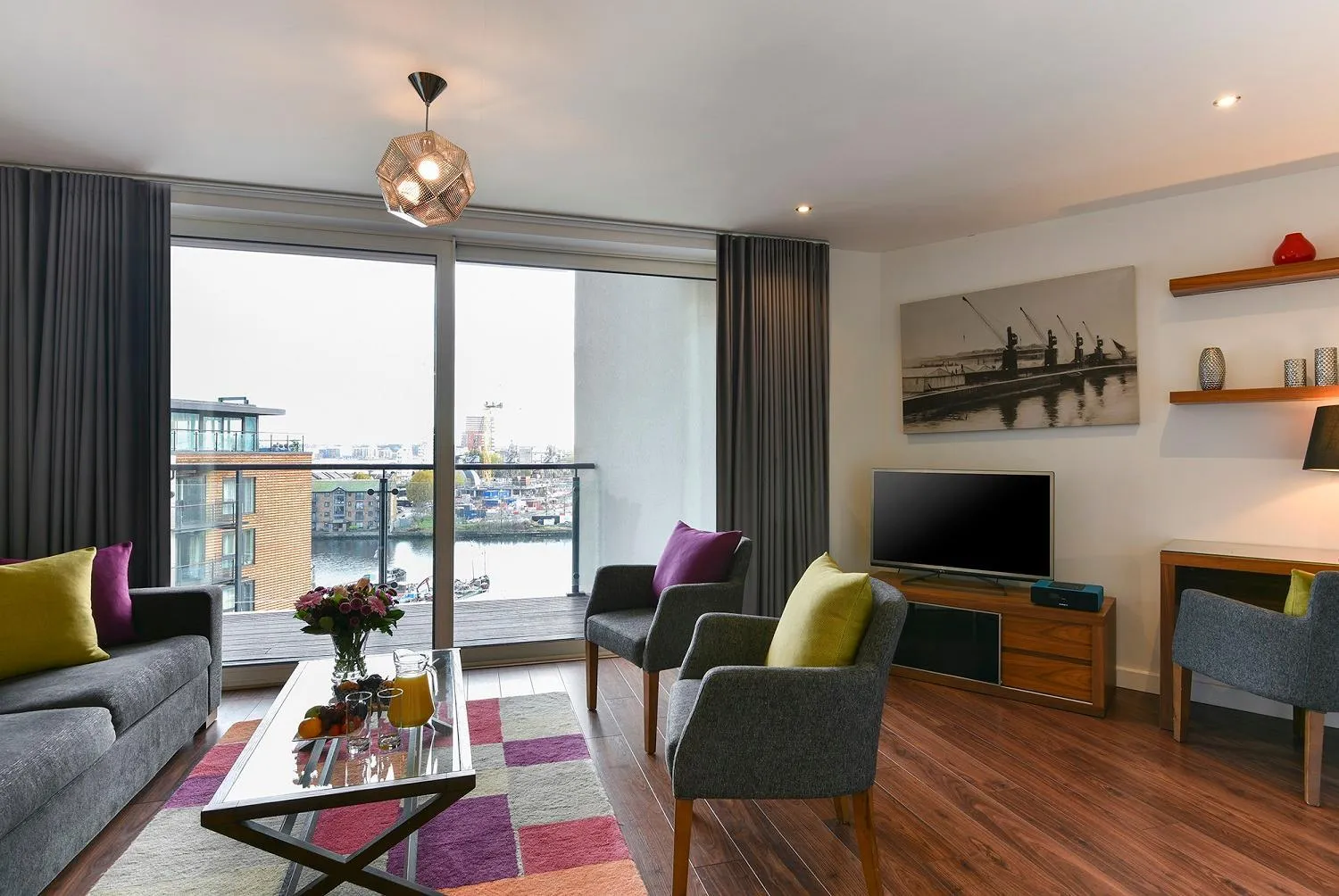 Living room in Fraser Place Canary Wharf