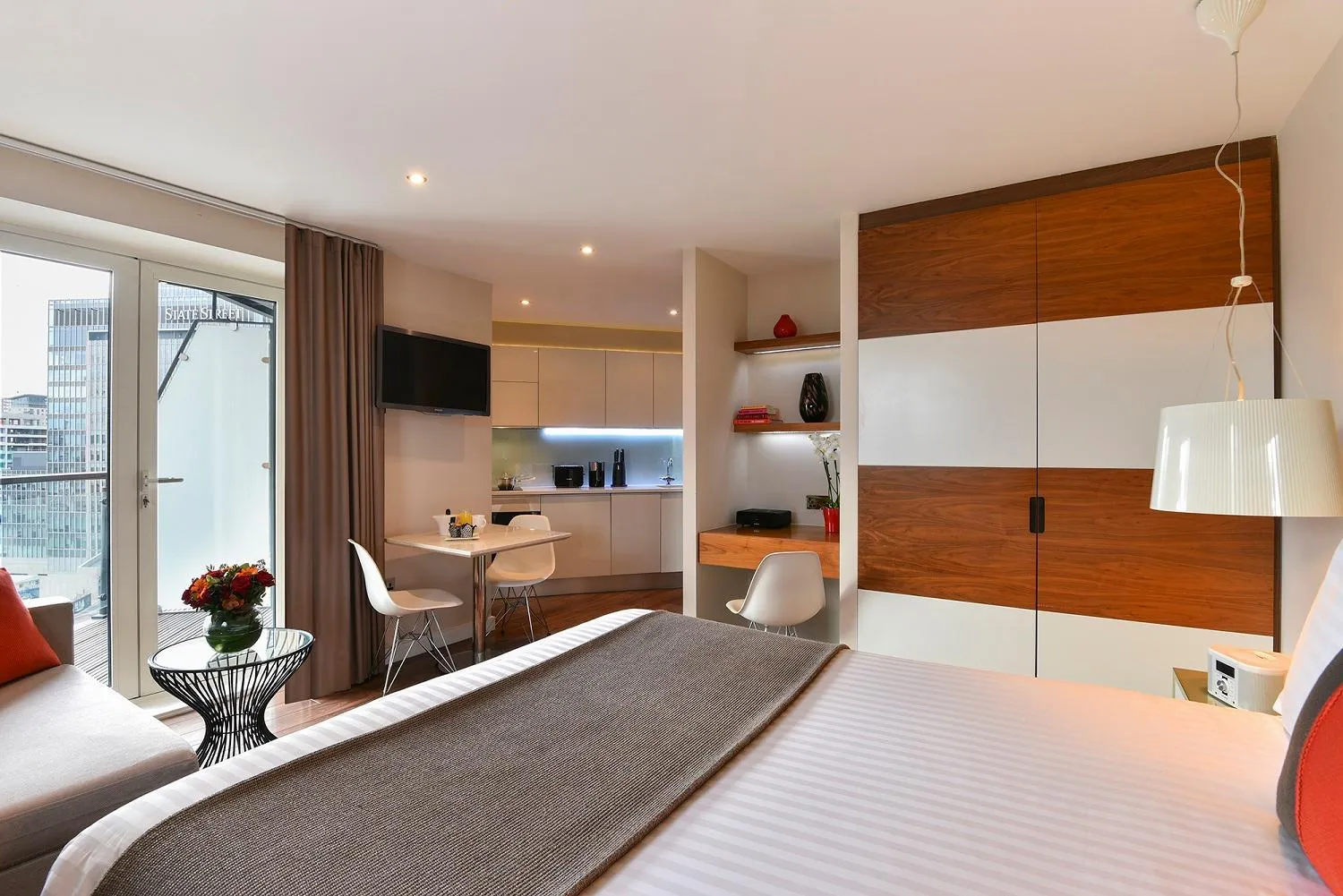 Executive Studio in Fraser Place Canary Wharf