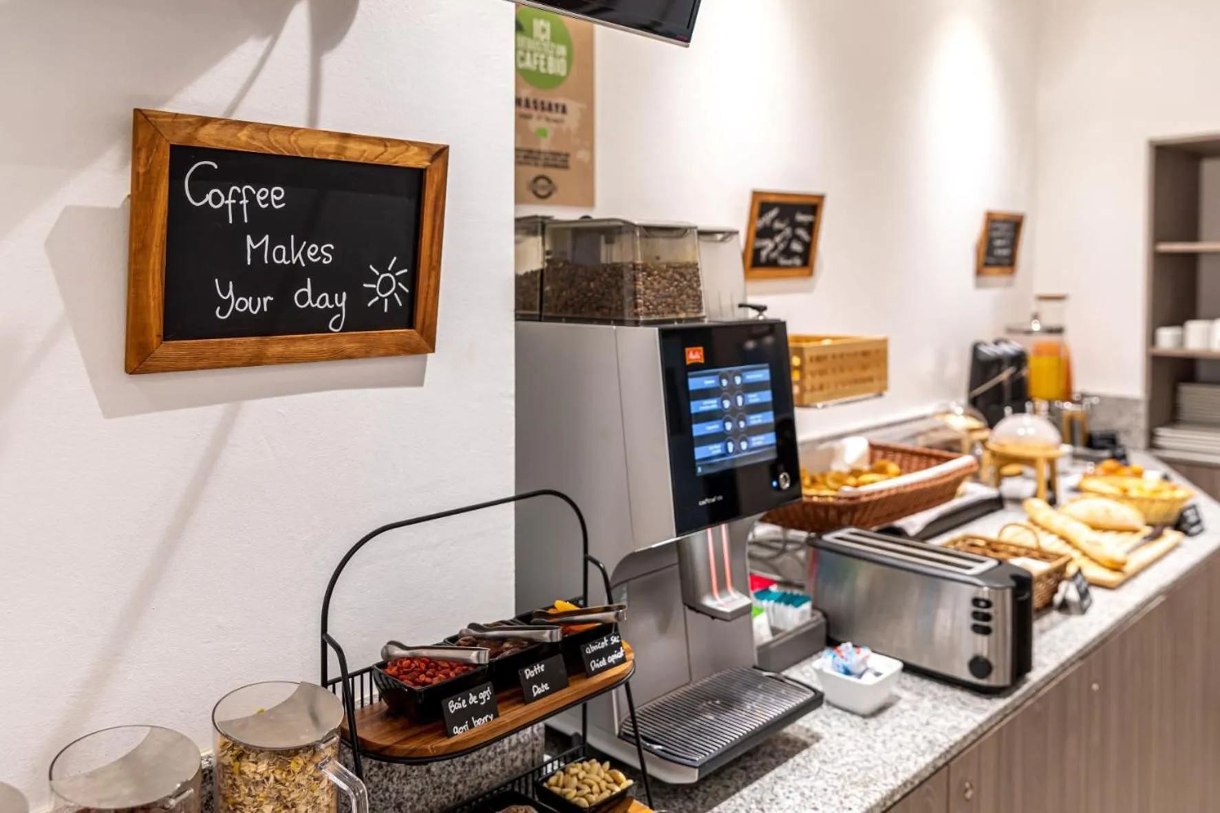 Food in Fraser Suites Paris La Défense