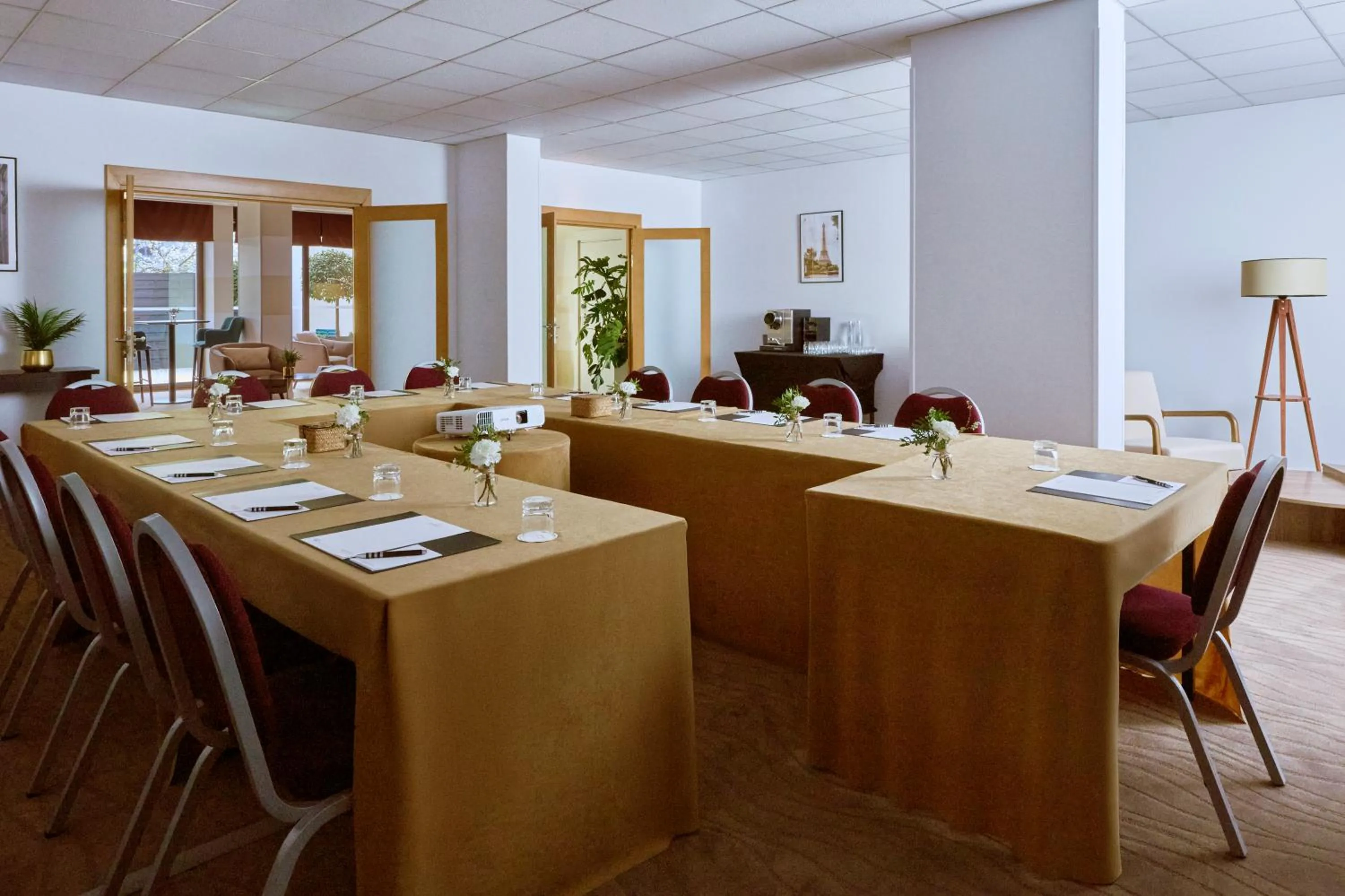 Meeting/conference room in Fraser Suites Paris La Défense