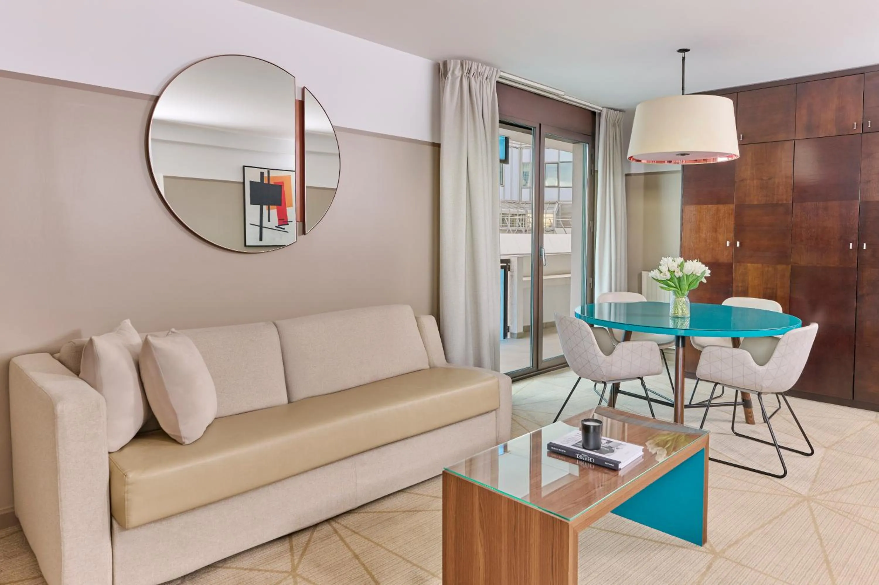 Balcony/Terrace in Fraser Suites Paris La Défense