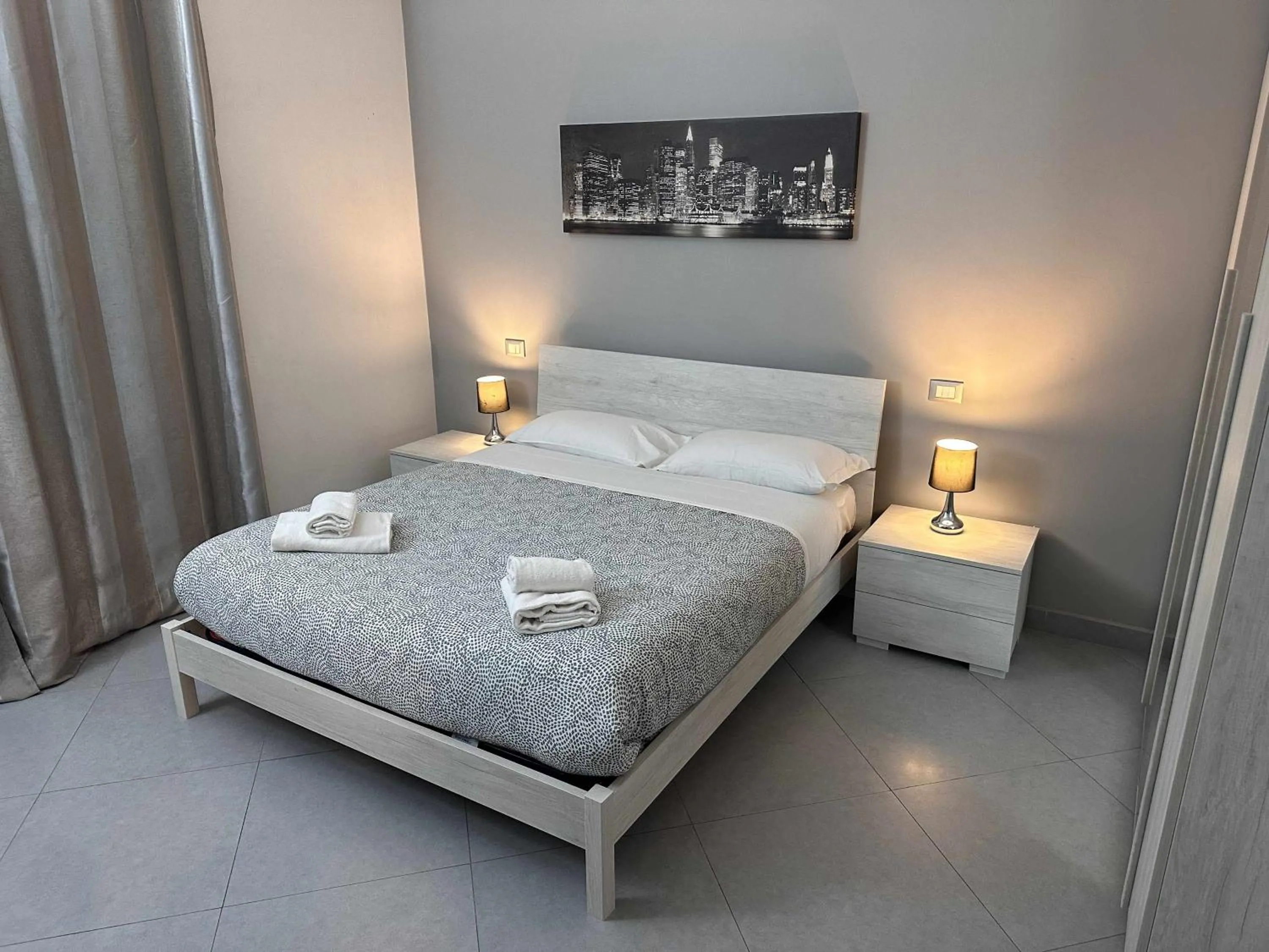 Rhome Away Marconi