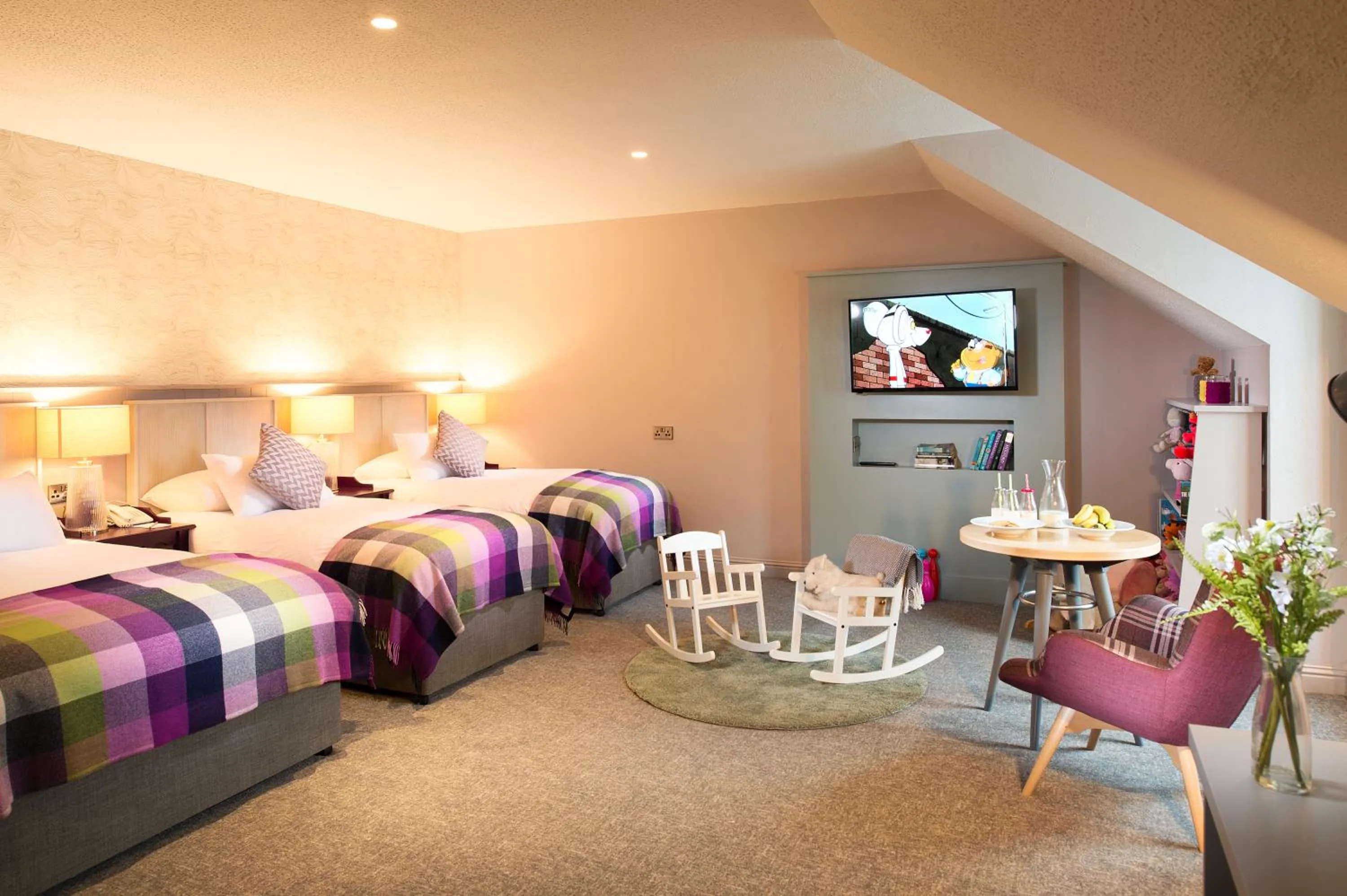 Photo of the whole room, Bed in Armada Hotel