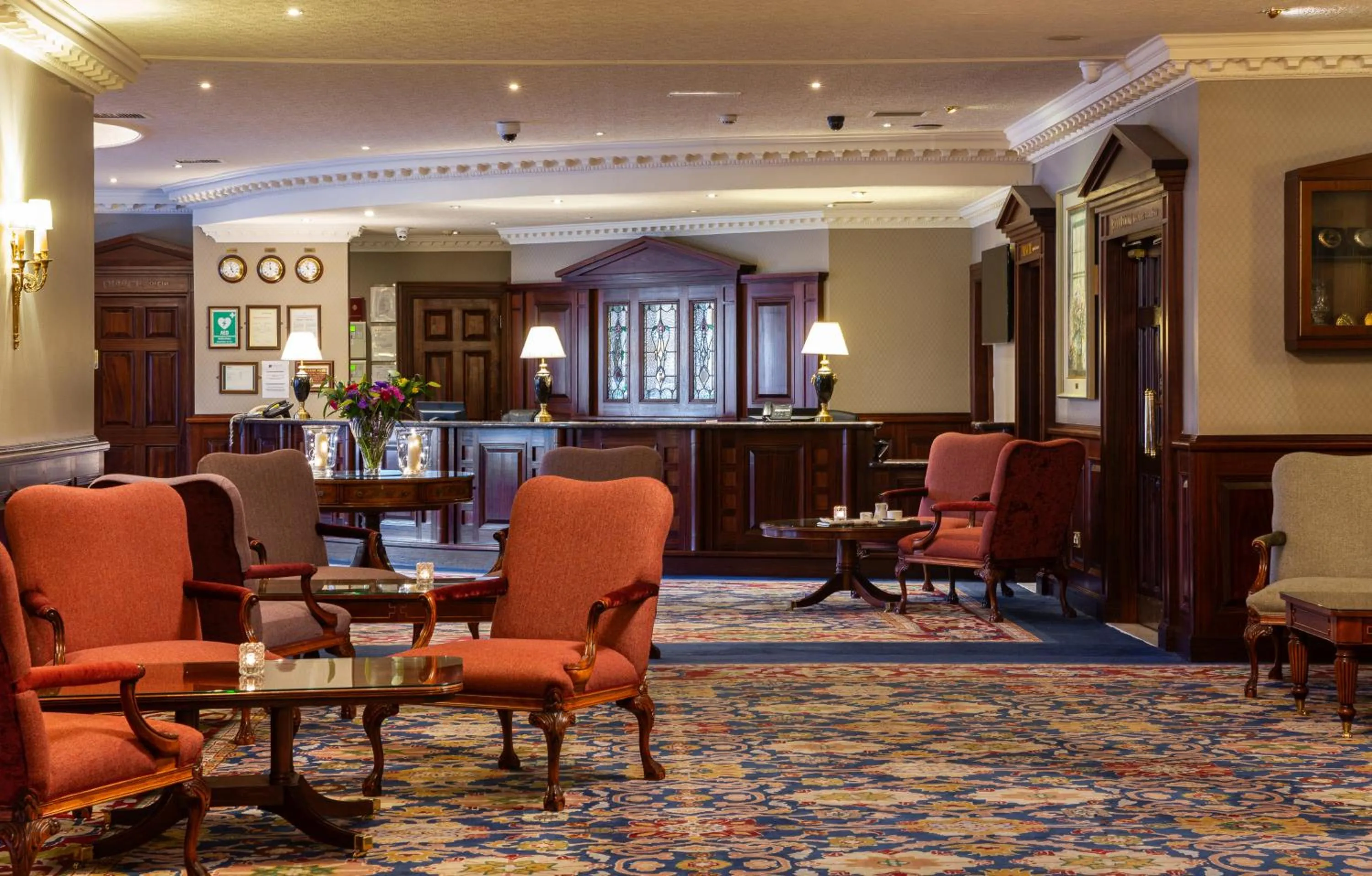 Lobby or reception in Seven Oaks Hotel