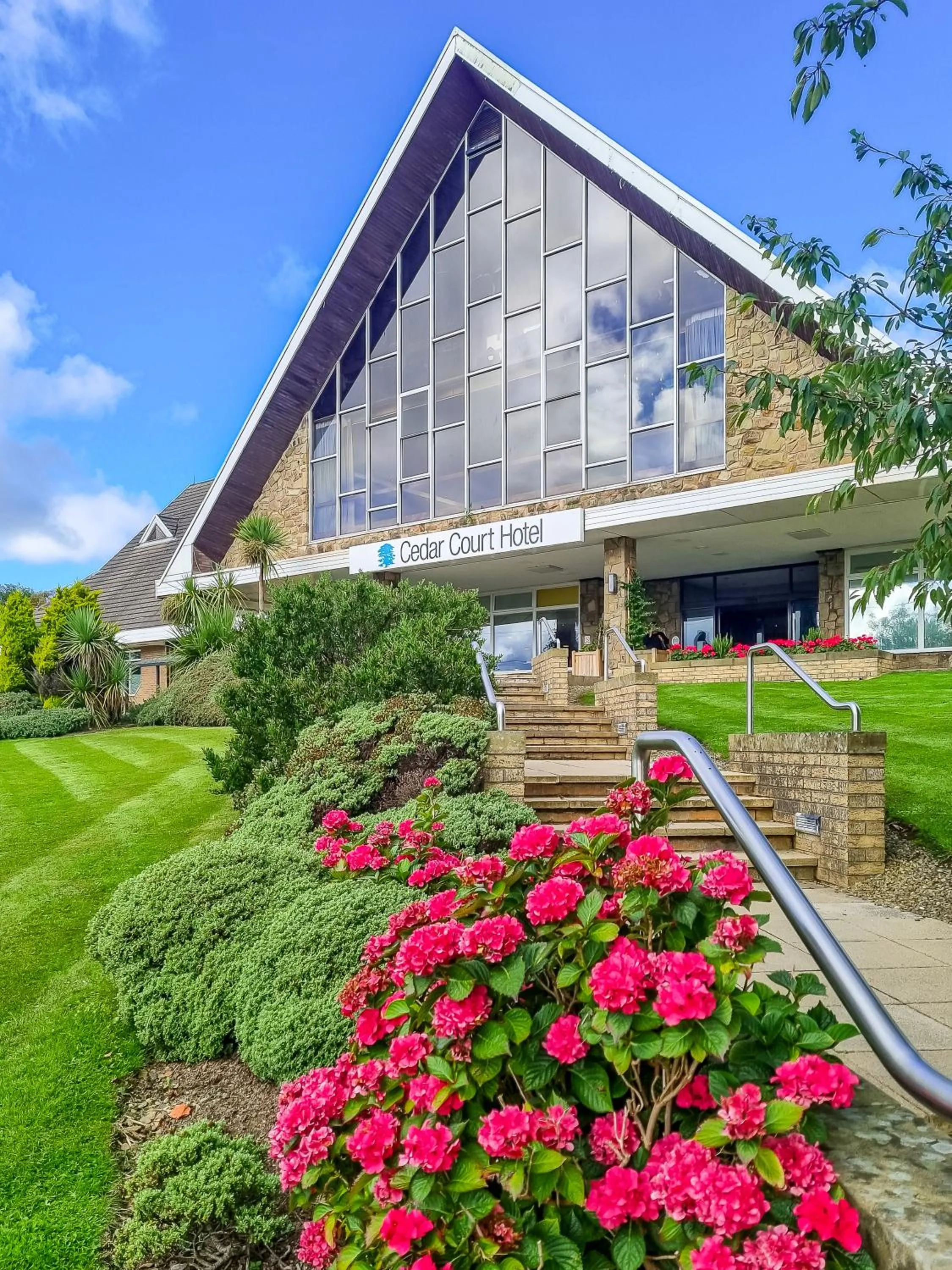 Property building in Cedar Court Hotel Huddersfield