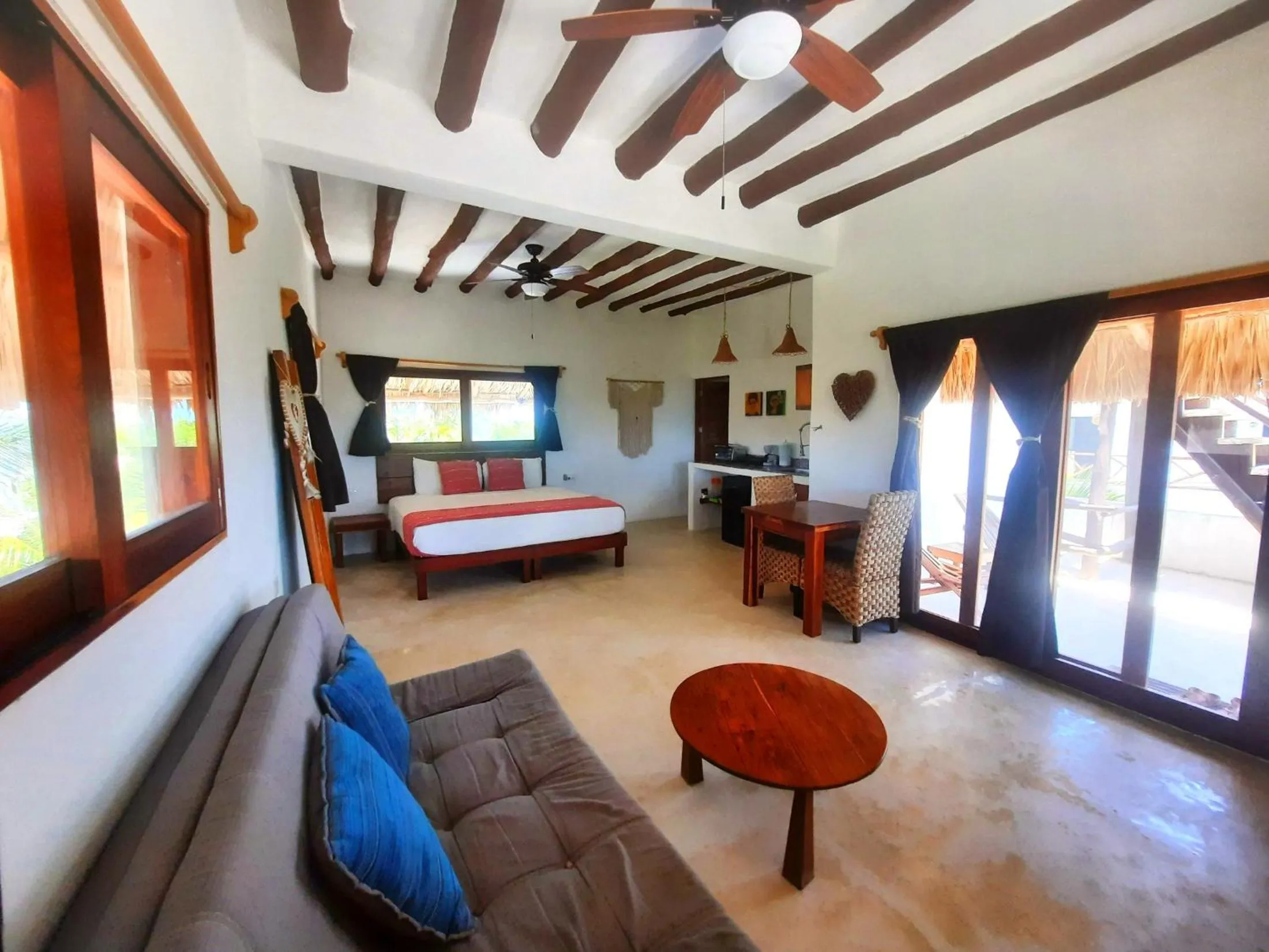 Photo of the whole room, Bed in Casa Sofia Holbox