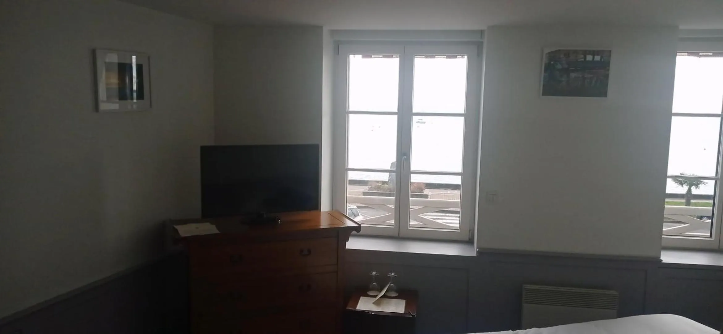 Photo of the whole room in Le Querrien