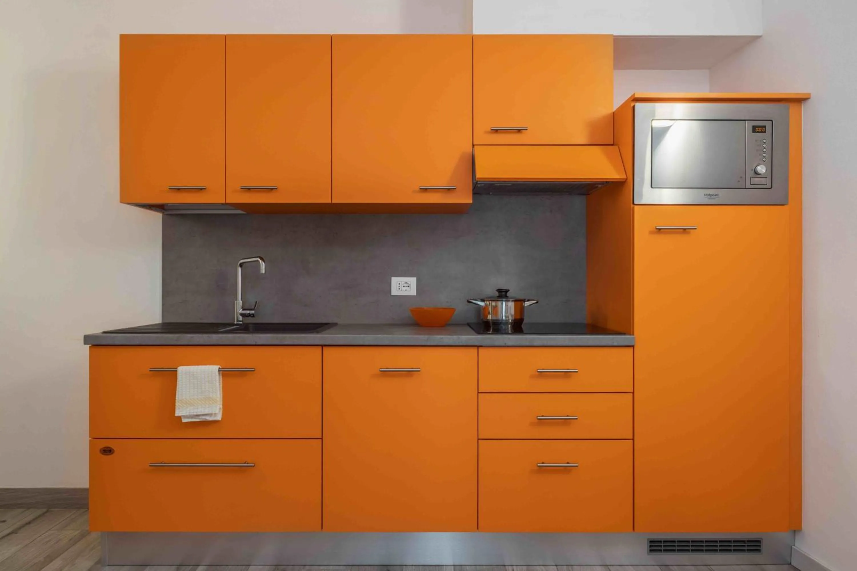 Kitchen or kitchenette in Appartamenti Decarli