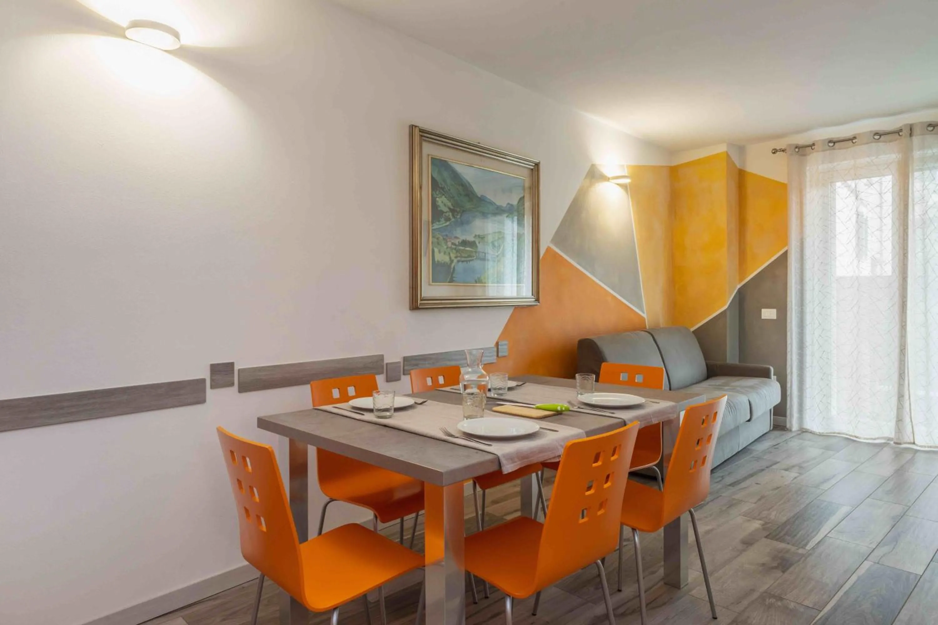 Dining area in Appartamenti Decarli