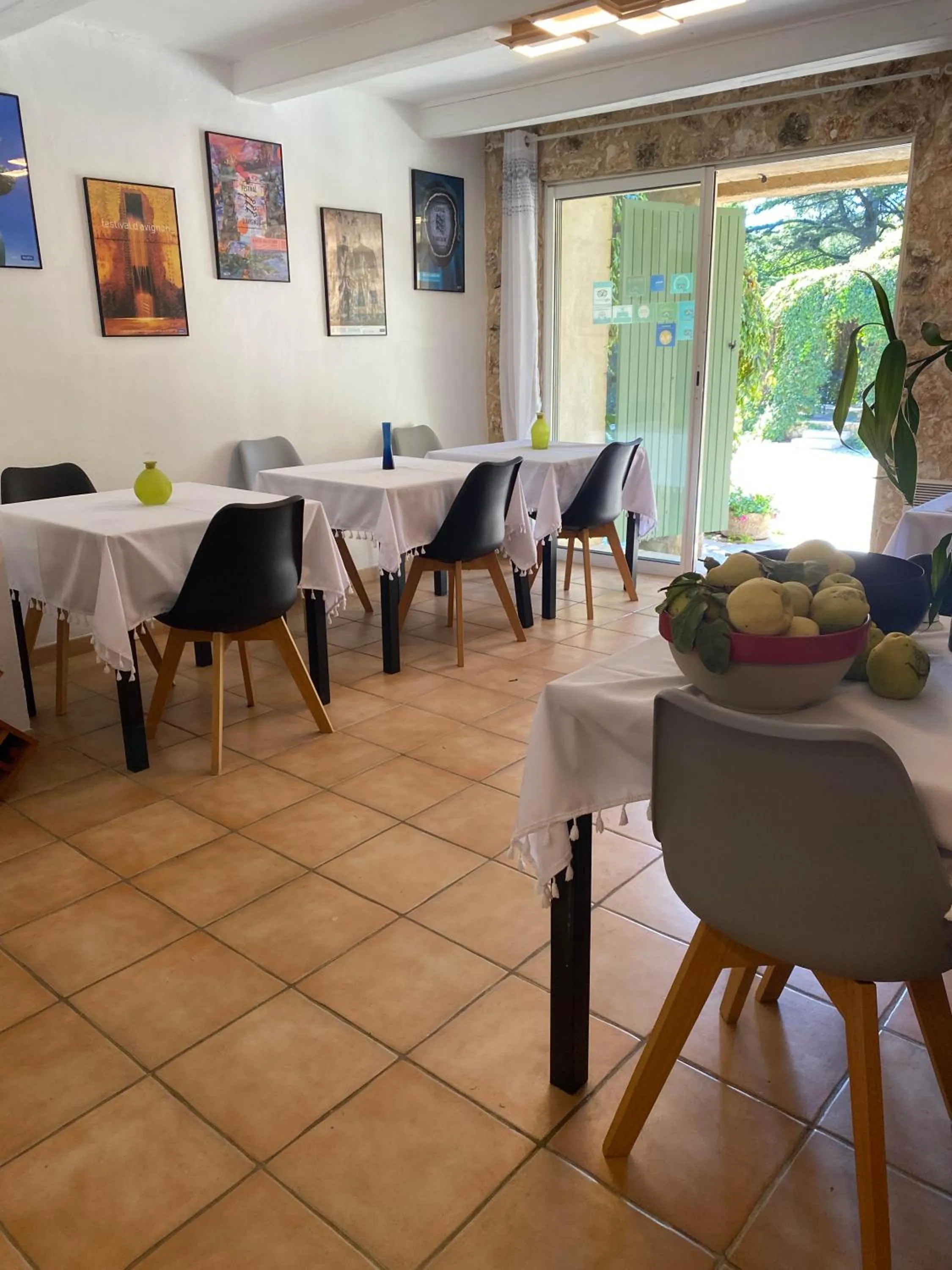 Breakfast in Mas de l'ile