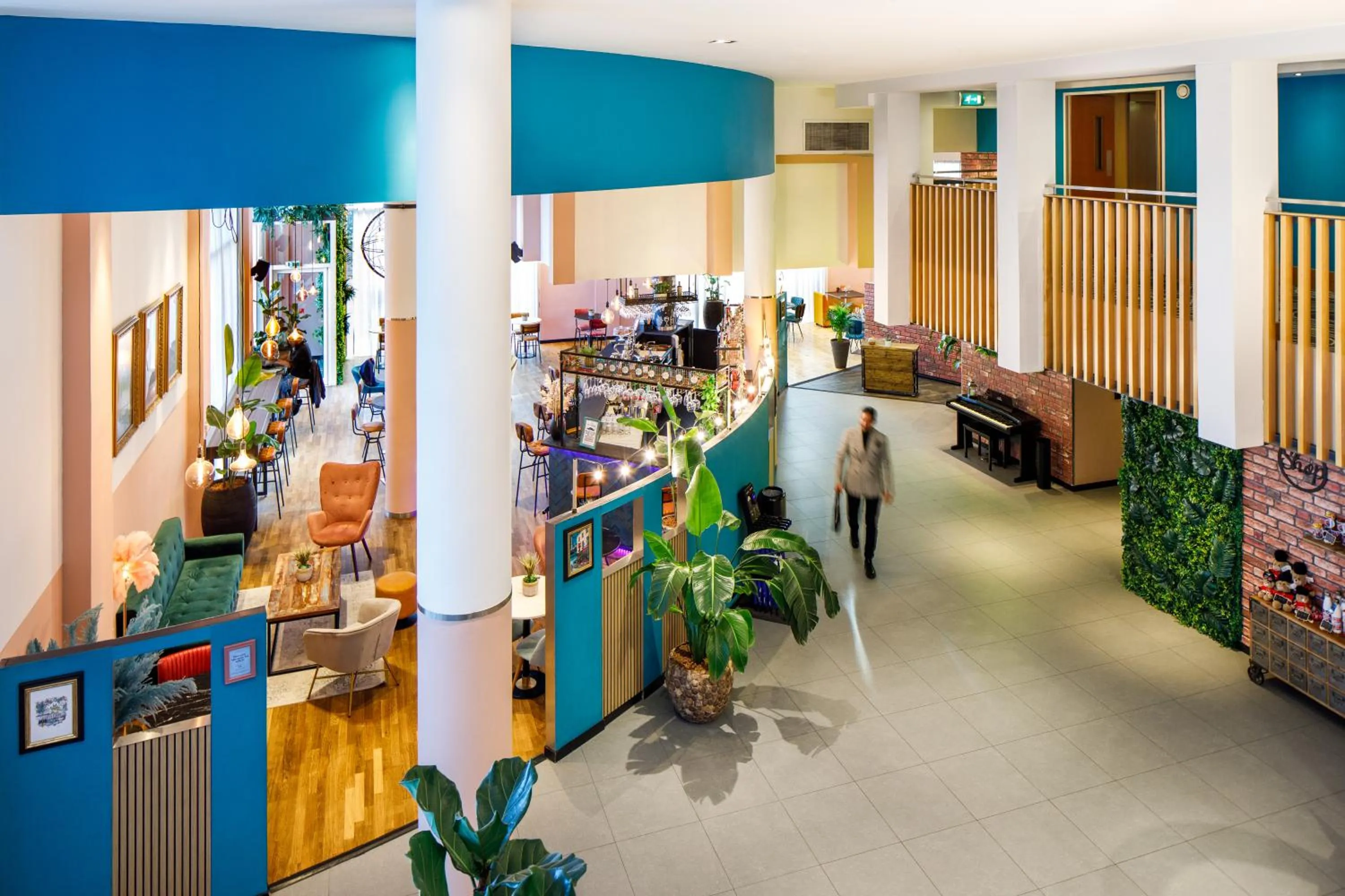 Restaurant/places to eat in Novotel London Greenwich