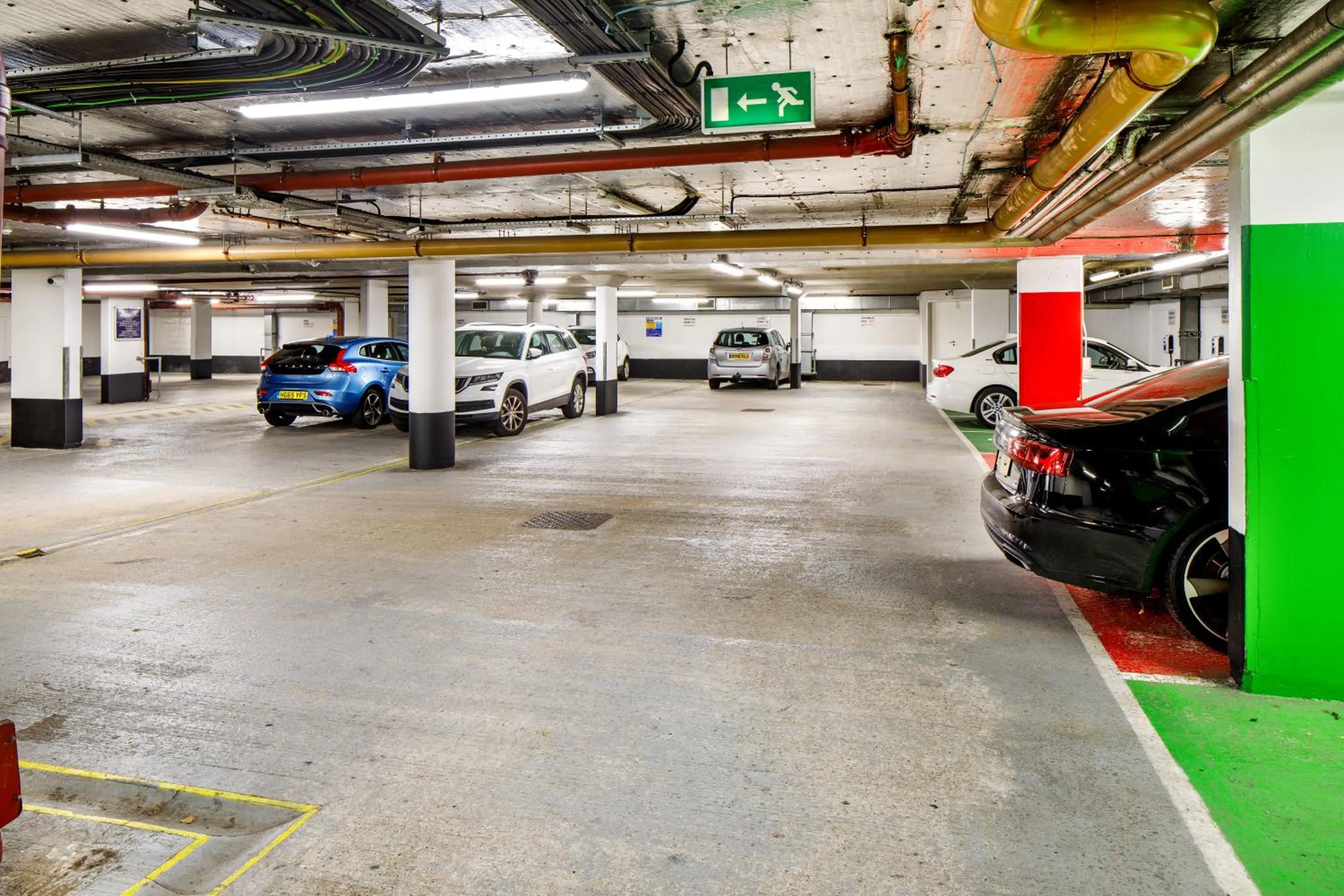 Parking in Novotel London Greenwich