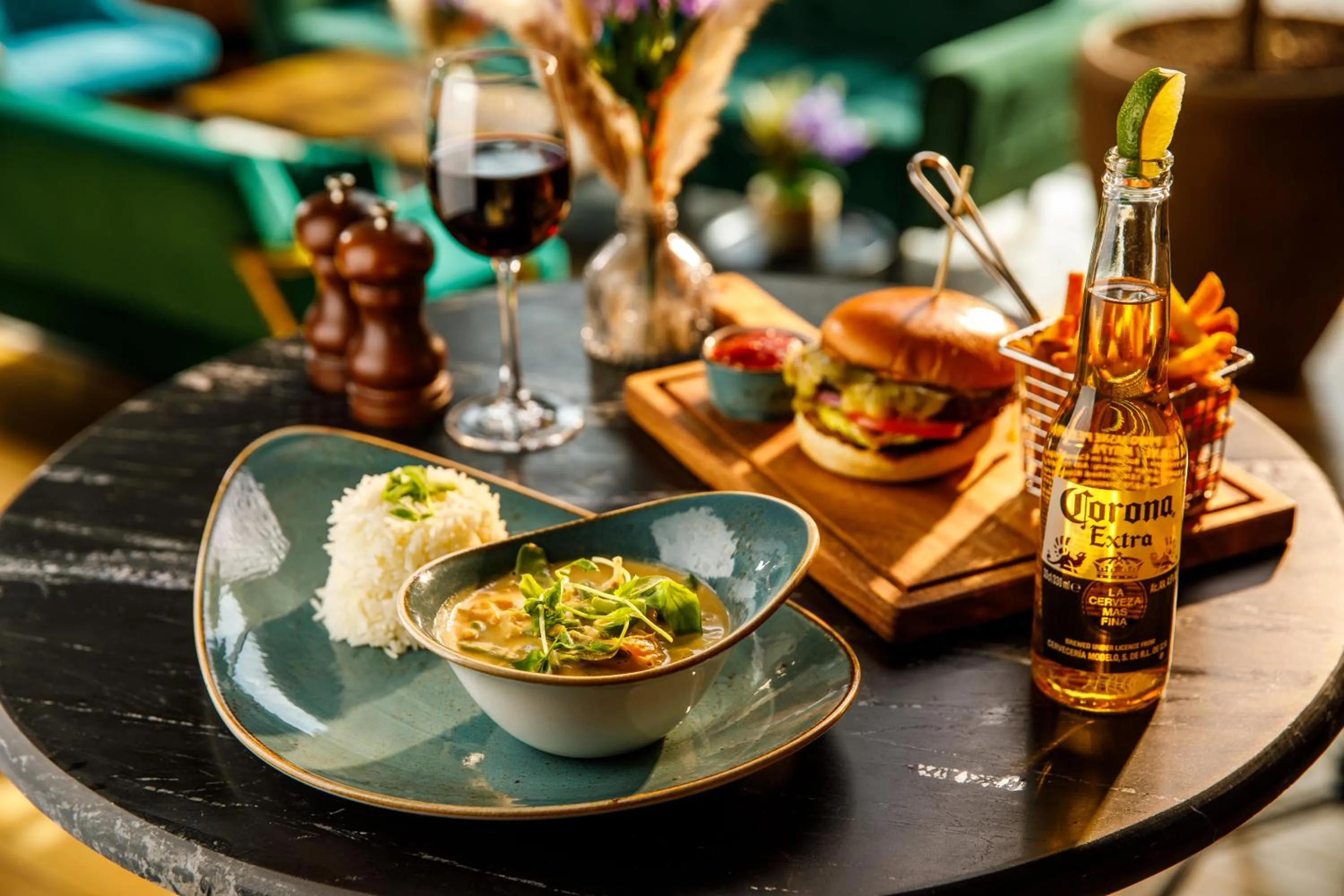 Restaurant/places to eat in Novotel London Greenwich