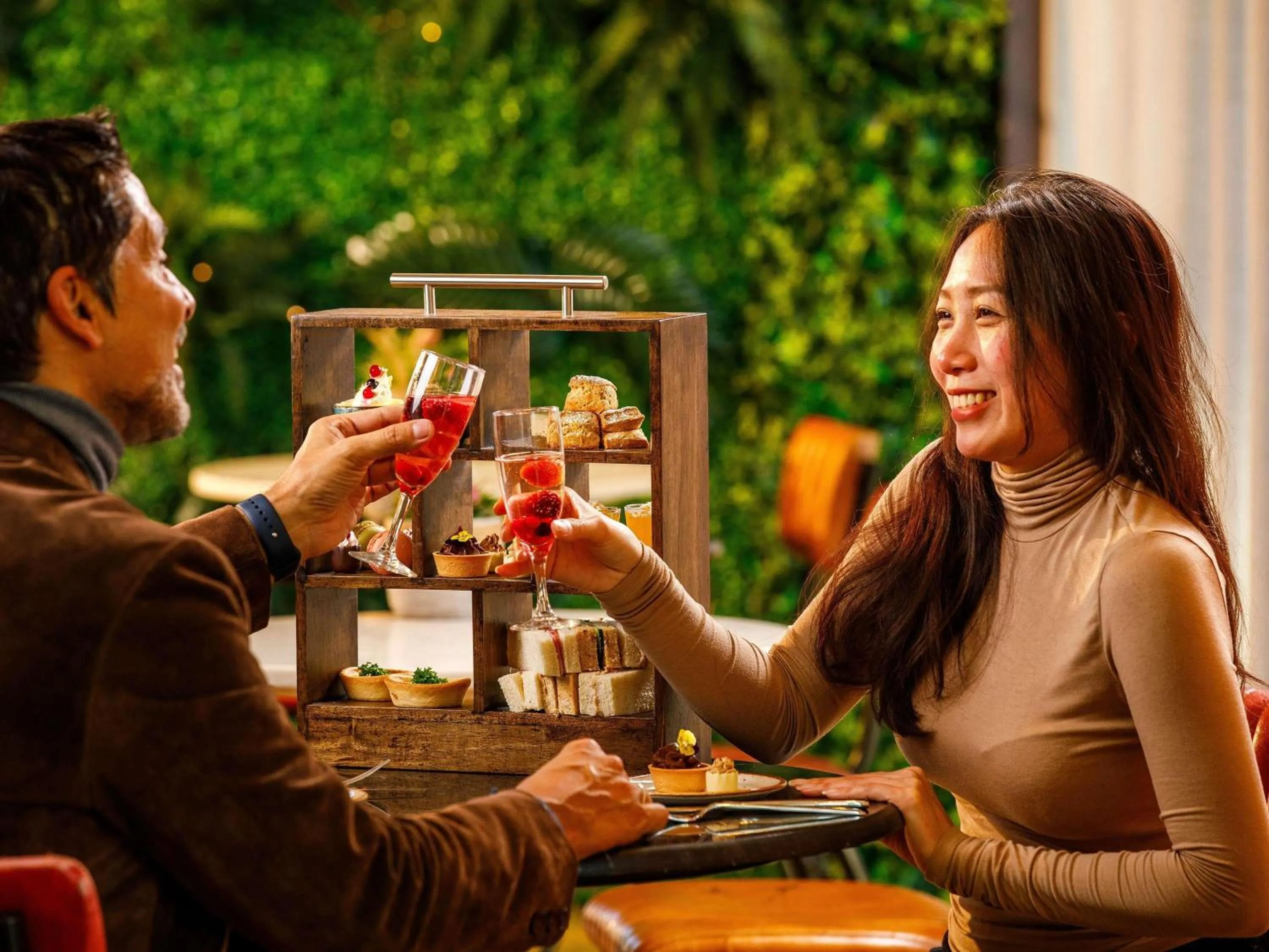 Lounge or bar in Novotel London Greenwich